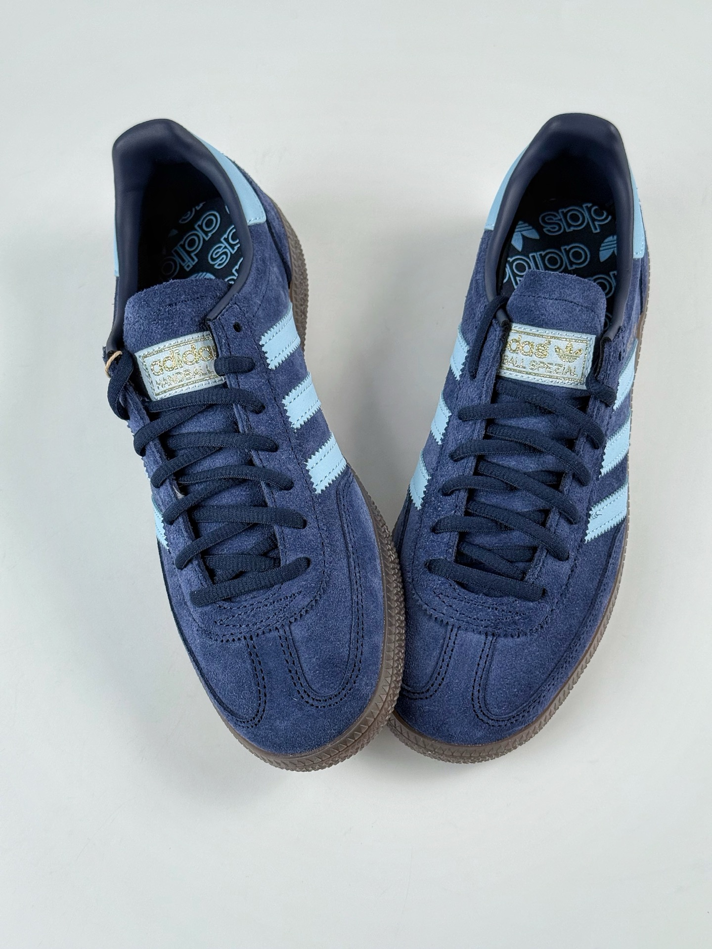 adidas originals Samba Handball Spezial BD7633-High Quatity Cheap Brand wholesale wholesaler seller Clothes Bags handbags Sneakers Top Fashion Clothing Shoes from China Factory Chinese suppliers best Quality Beautiful Price adidas originals Samba Handball Spezial BD7633