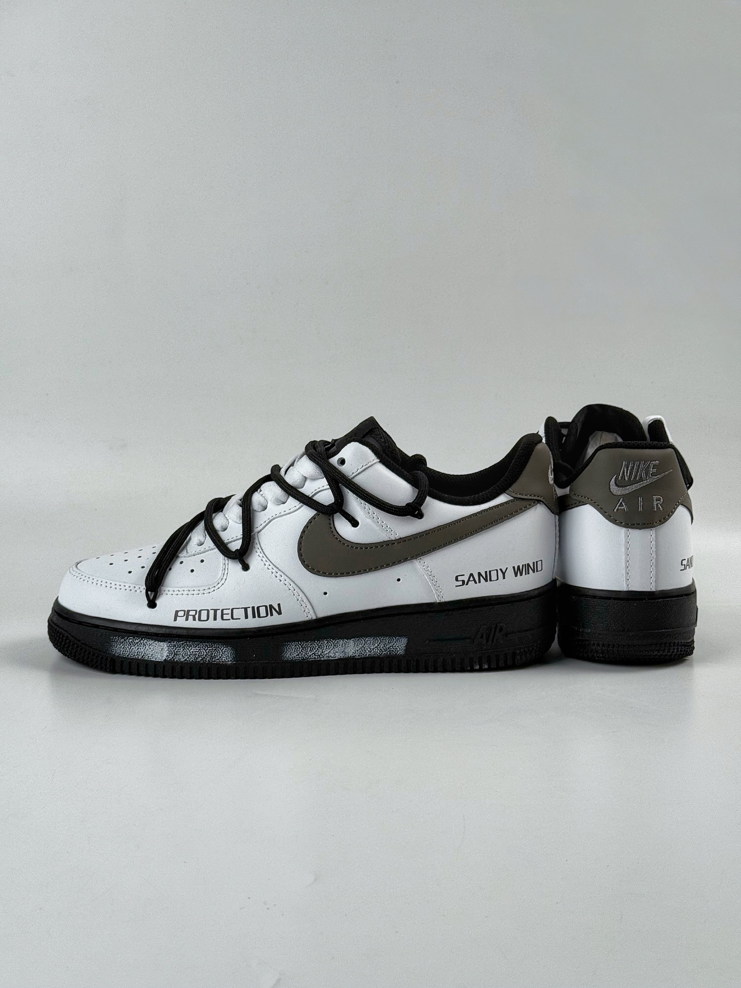 Nike Air Force 1 Low 07 沙砾 皮革 奢香水榭 白武士 ZH0316-086-High Quatity Cheap Brand wholesale wholesaler seller Clothes Bags handbags Sneakers Top Fashion Clothing Shoes from China Factory Chinese suppliers best Quality Beautiful Price Nike Air Force 1 Low 07 沙砾 皮革 奢香水榭 白武士 ZH0316-086