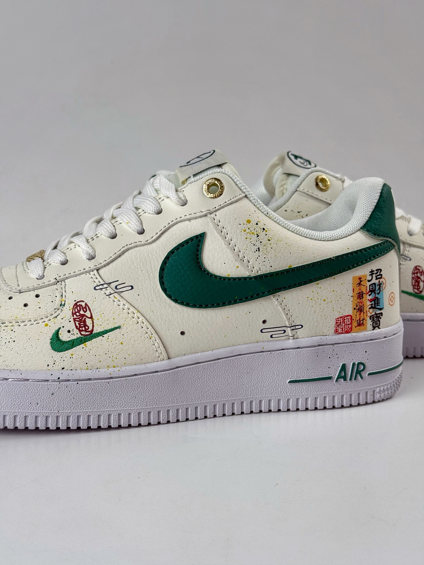 Nike Air Force 1 Low 07 招财进宝涂鸦 米白绿小勾 DQ7582-101-High Quatity Cheap Brand wholesale wholesaler seller Clothes Bags handbags Sneakers Top Fashion Clothing Shoes from China Factory Chinese suppliers best Quality Beautiful Price Nike Air Force 1 Low 07 招财进宝涂鸦 米白绿小勾 DQ7582-101