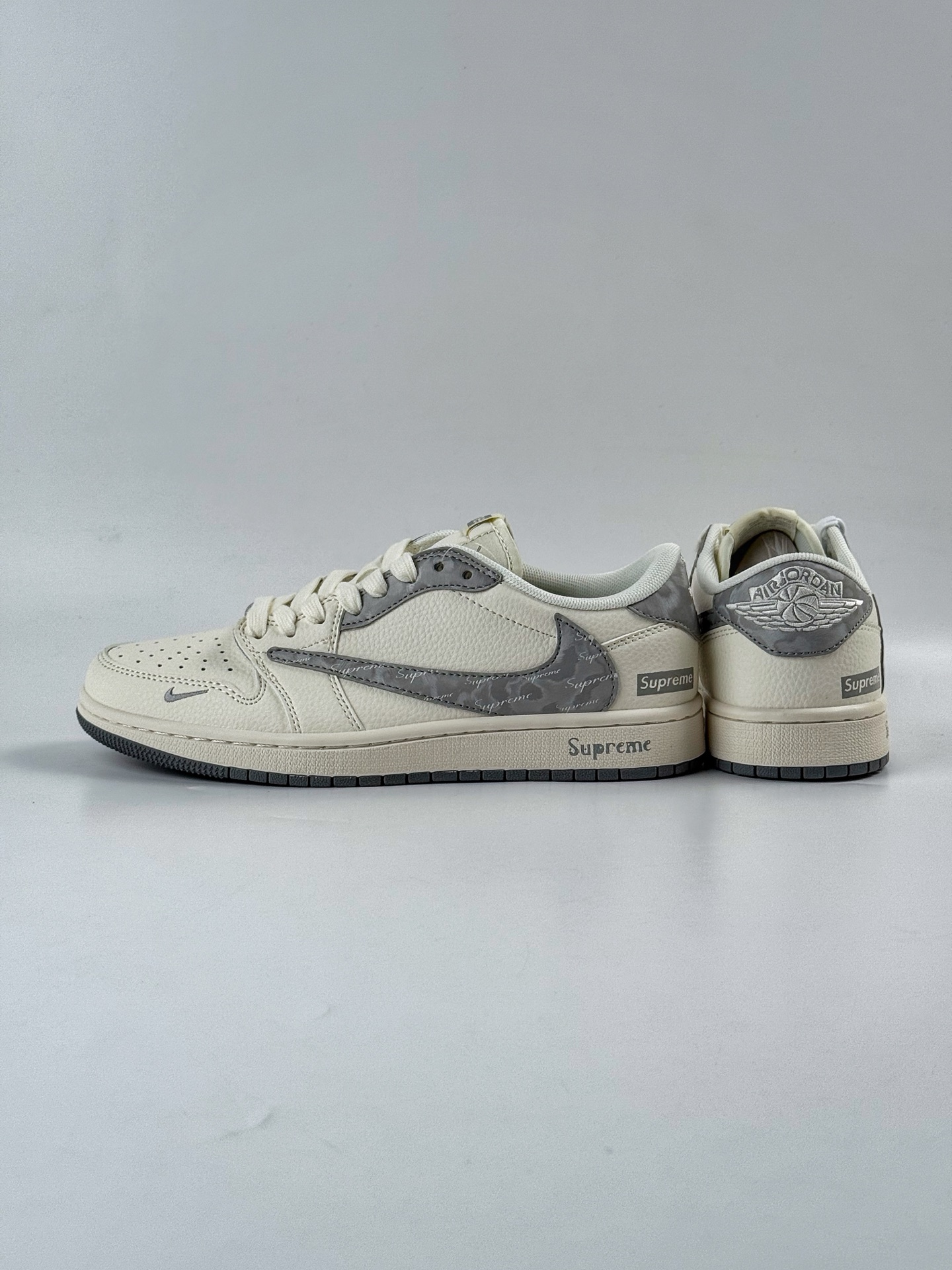 Travis Scott x Nike Air Jordan 1 Low x superme Air Jordan 1 Low 反转白灰小勾倒钩 HS8068-023