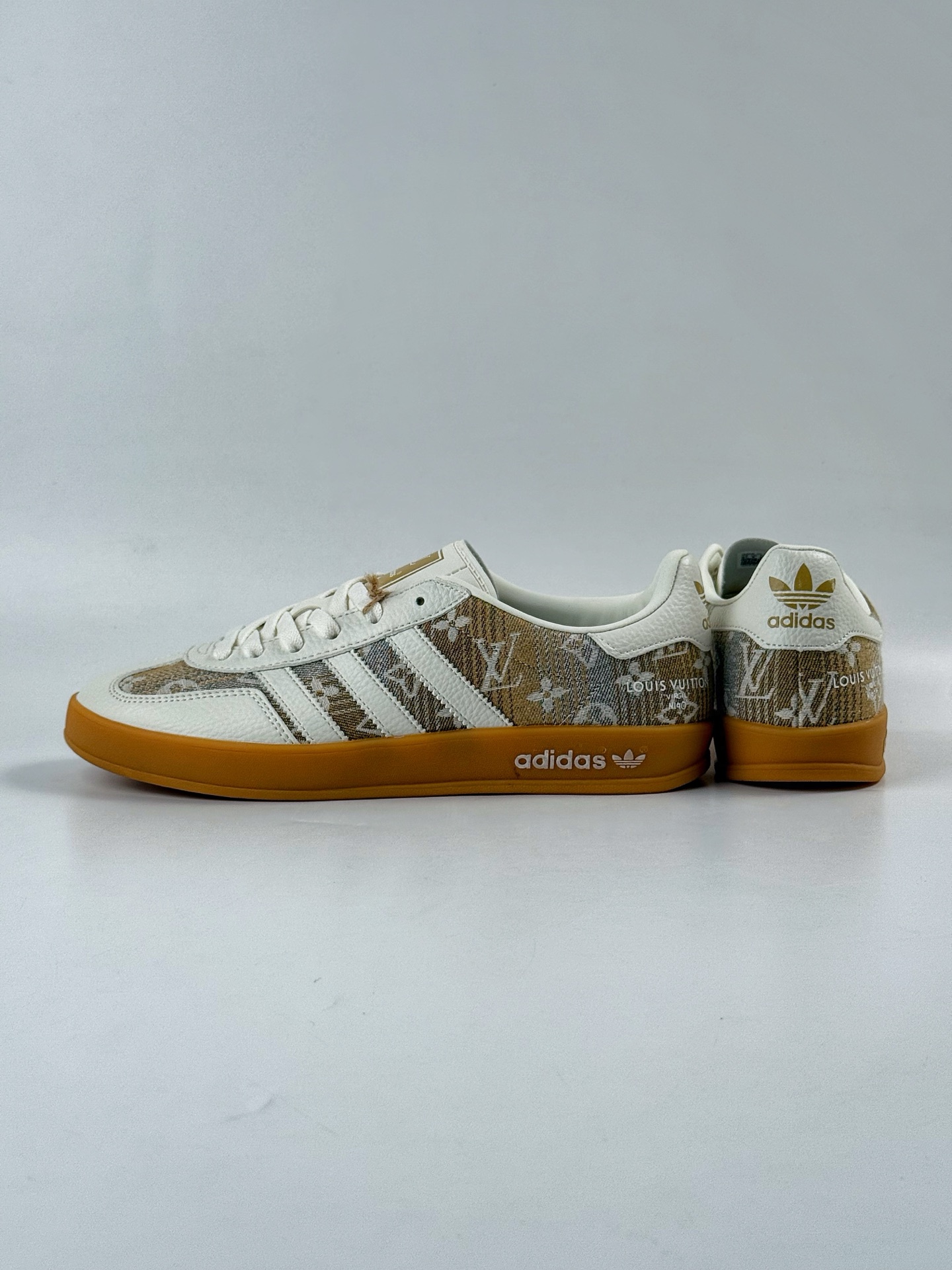 Adidas三叶草SAMBA x Louis Vuitton 白黄 休闲板鞋 SC9207-729-High Quatity Cheap Brand wholesale wholesaler seller Clothes Bags handbags Sneakers Top Fashion Clothing Shoes from China Factory Chinese suppliers best Quality Beautiful Price Adidas三叶草SAMBA x Louis Vuitton 白黄 休闲板鞋 SC9207-729