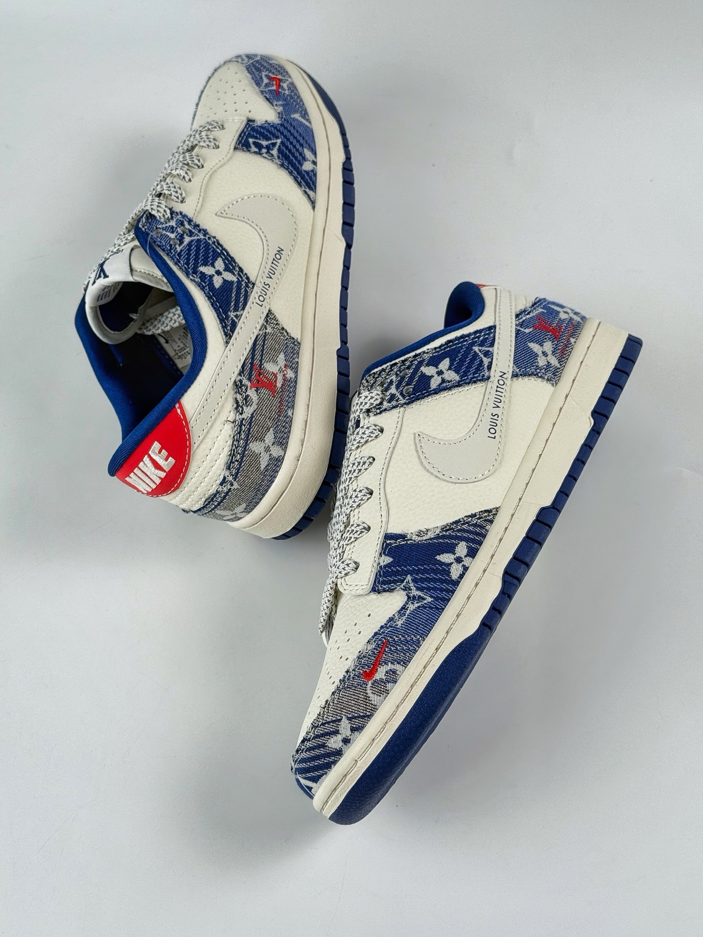 Nike SB Dunk Low x Louis Vuitton 牛仔蓝白小勾满天星 FC1688-234