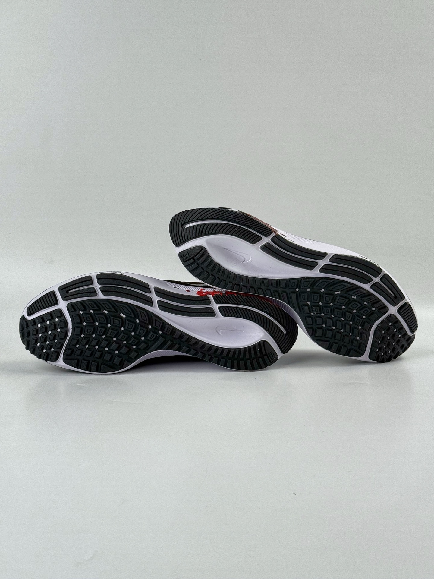 Nike Pegasus 37 减震防滑耐磨透气 低帮跑步鞋 BQ9647-022