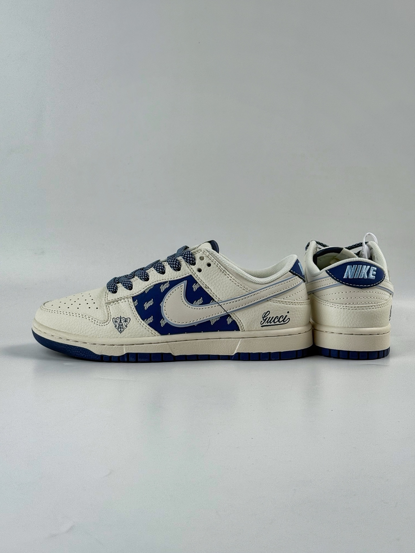Nike SB Dunk Low x GUCCI 白蓝满天星 HS8068-034