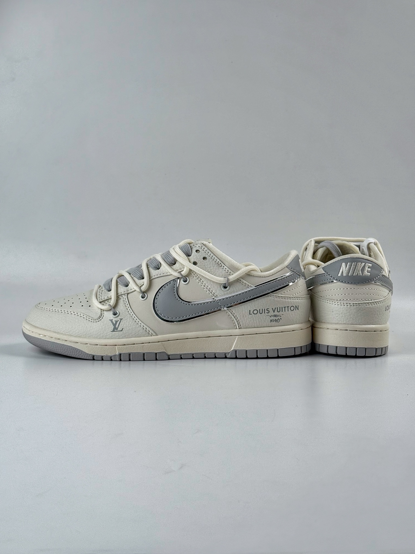Nike SB Dunk Low x Louis Vuitton 白灰绑带 DM6868-092-High Quatity Cheap Brand wholesale wholesaler seller Clothes Bags handbags Sneakers Top Fashion Clothing Shoes from China Factory Chinese suppliers best Quality Beautiful Price Nike SB Dunk Low x Louis Vuitton 白灰绑带 DM6868-092