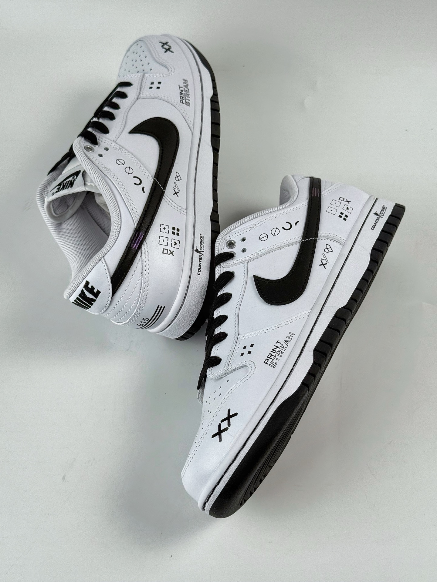 NIKE SB Dunk Low x Just Do It 白黑 WC1220-001