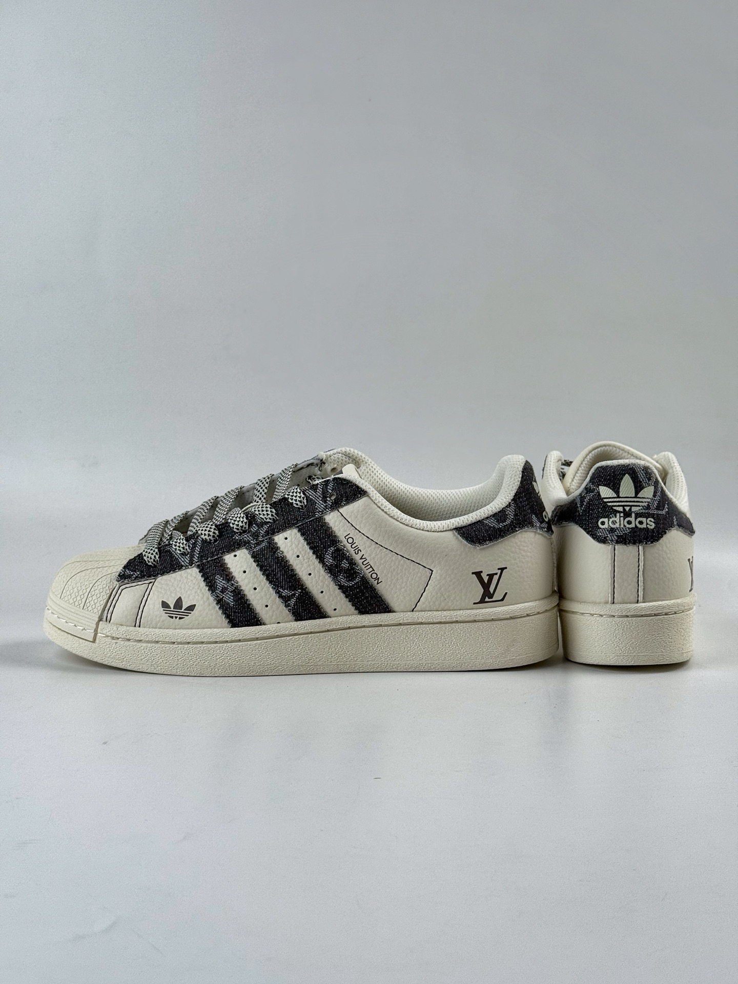 AD Originals Superstar x Louis Vuitton 白黑满天星 XS0016-High Quatity Cheap Brand wholesale wholesaler seller Clothes Bags handbags Sneakers Top Fashion Clothing Shoes from China Factory Chinese suppliers best Quality Beautiful Price AD Originals Superstar x Louis Vuitton 白黑满天星 XS0016