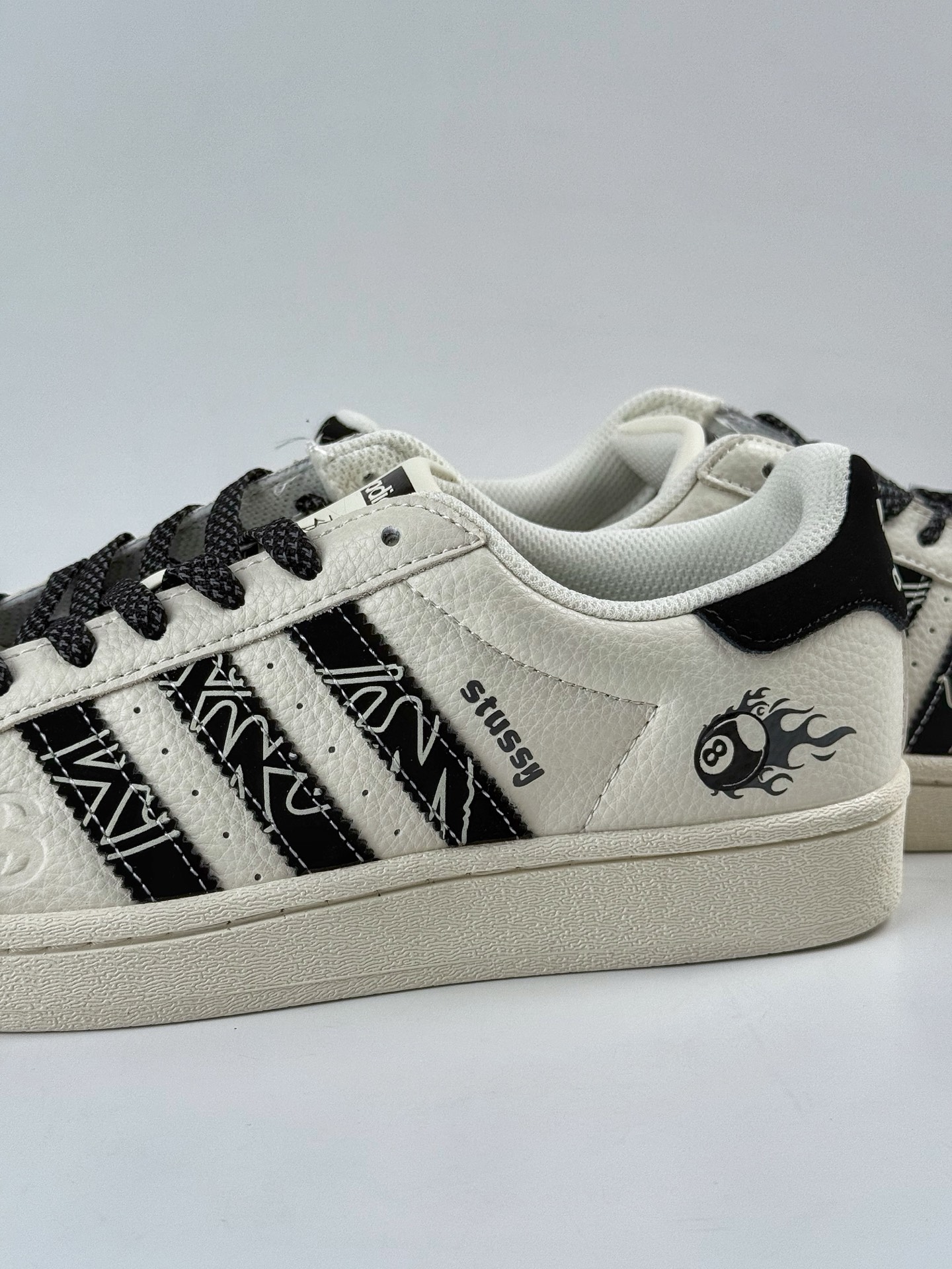 AD Originals Superstar x Stussy 白黑满天星 AD8015