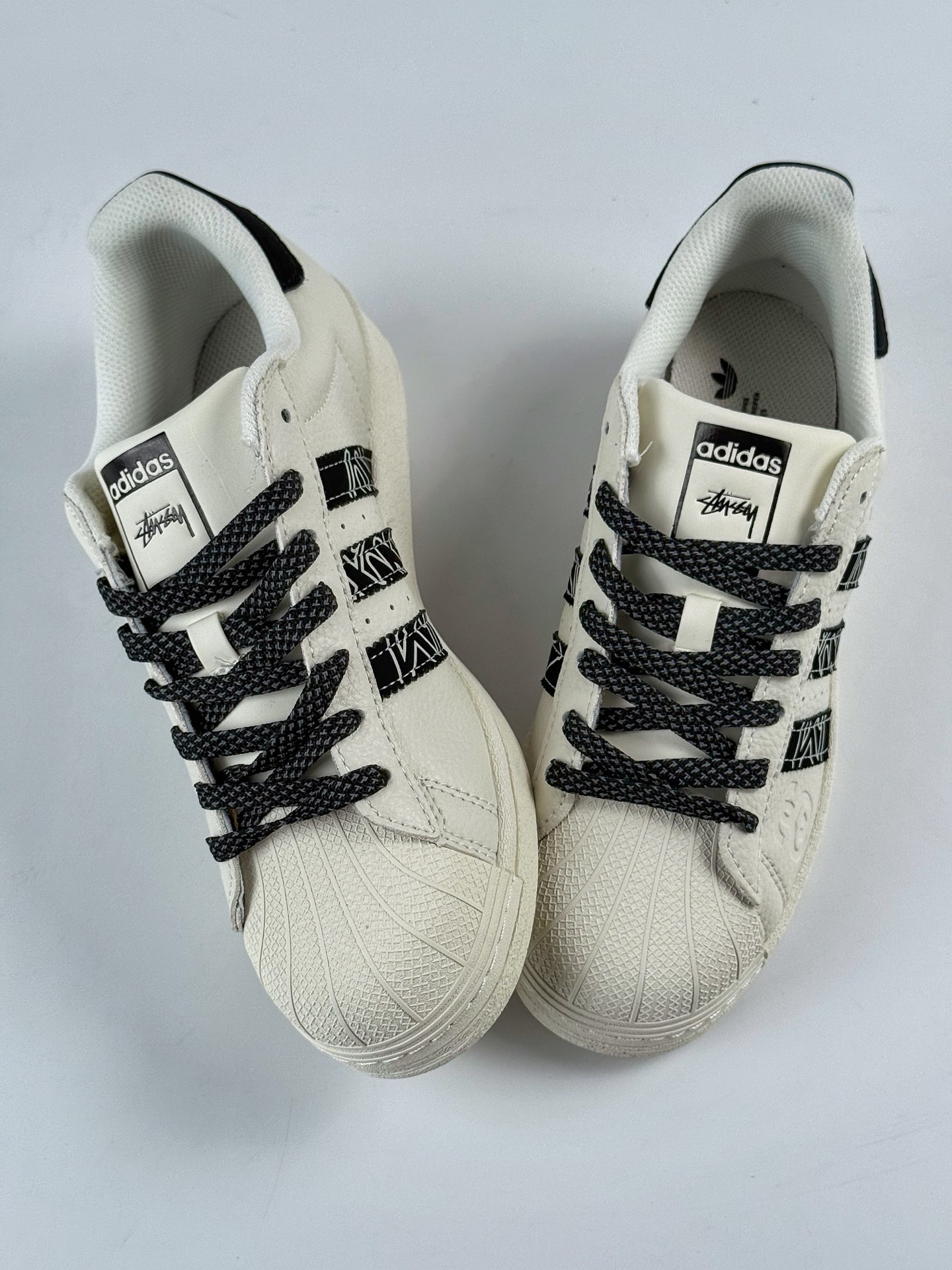 AD Originals Superstar x Stussy 白黑满天星 AD8015