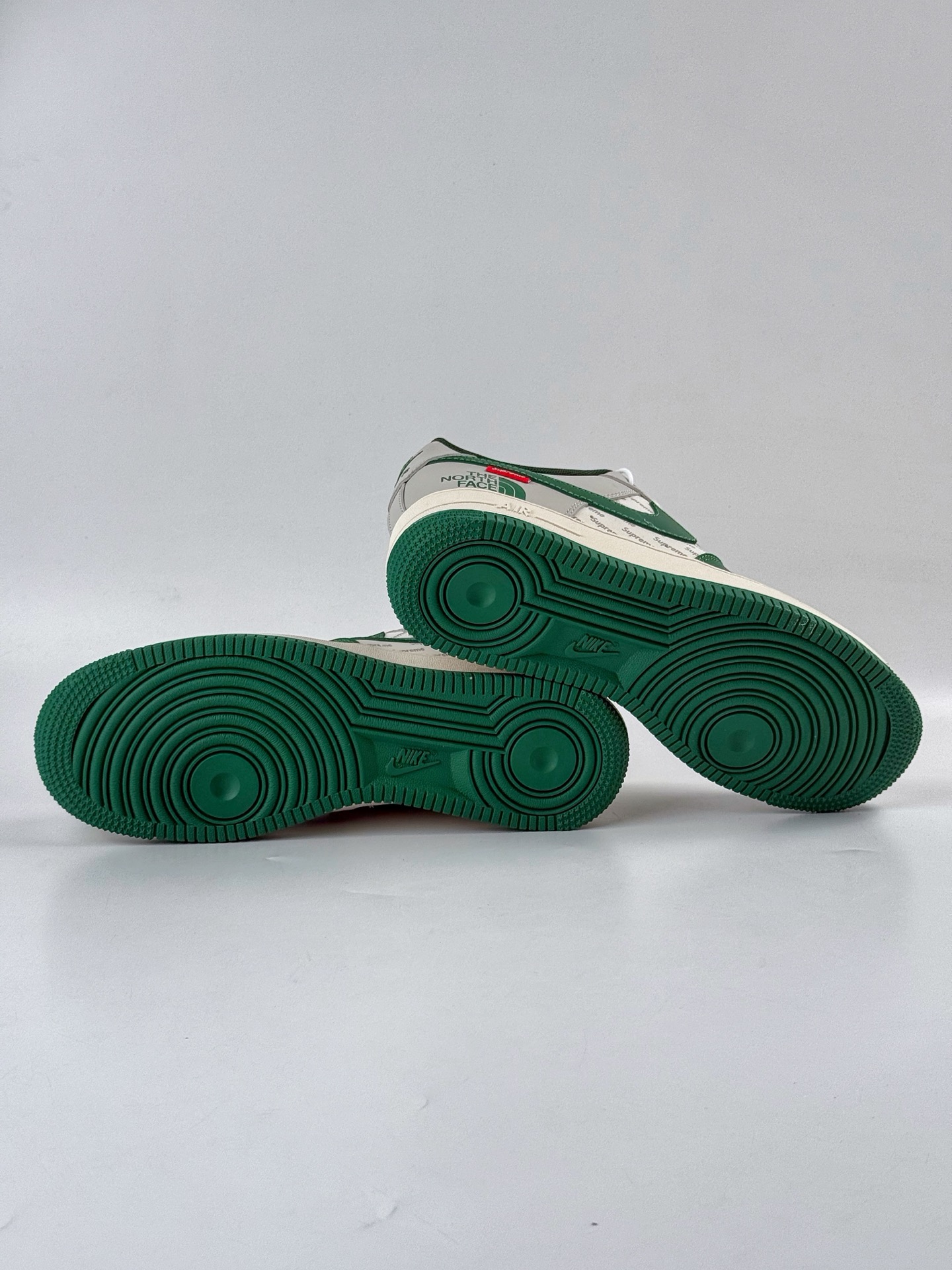 Nike Air Force 1 Low 07 x The North Face 绿白小勾 ZH2598-321