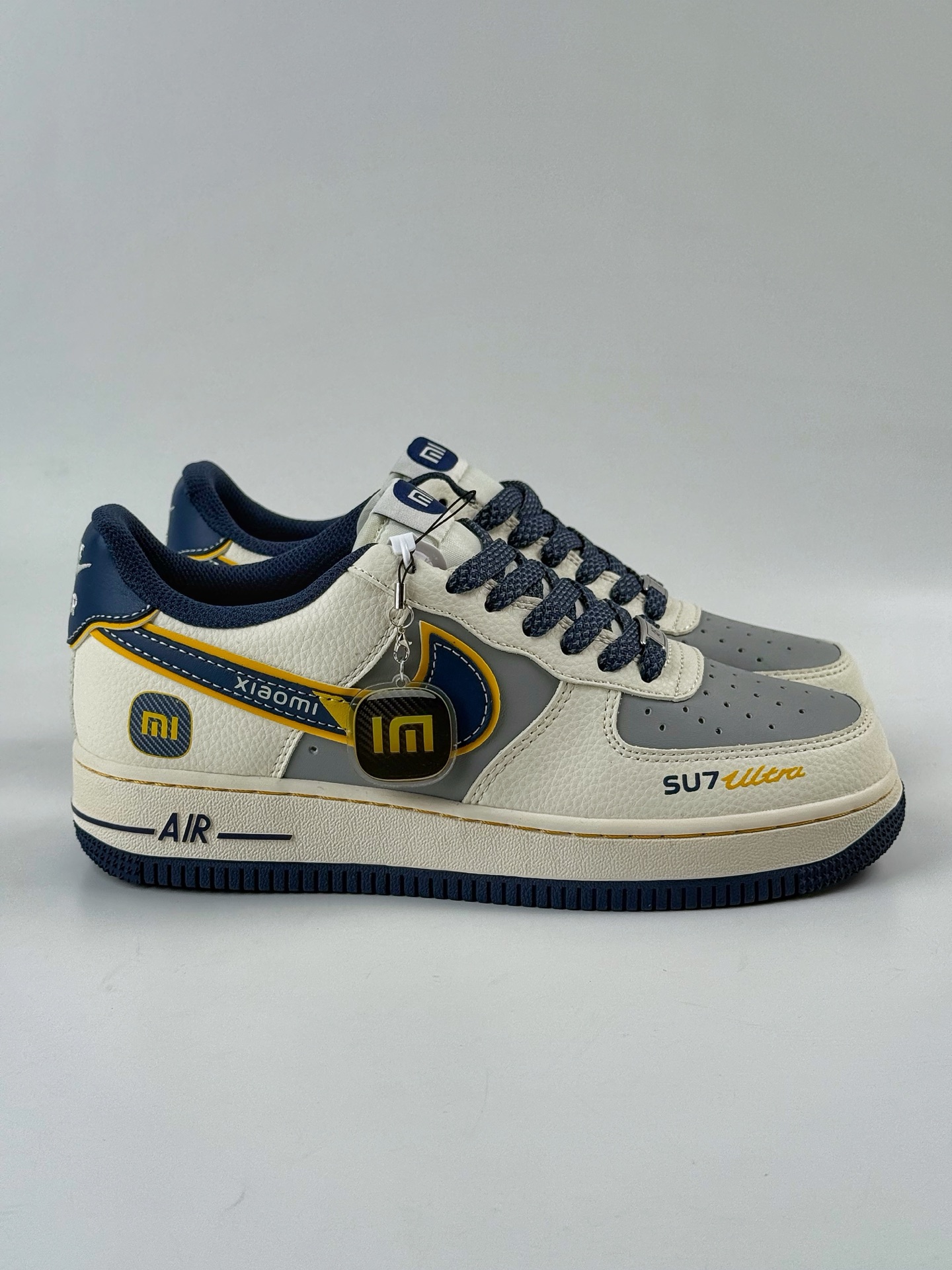 Nike Air Force 1 Low 07 x SU7 Ultra 白灰黑满天星 XX3168-213