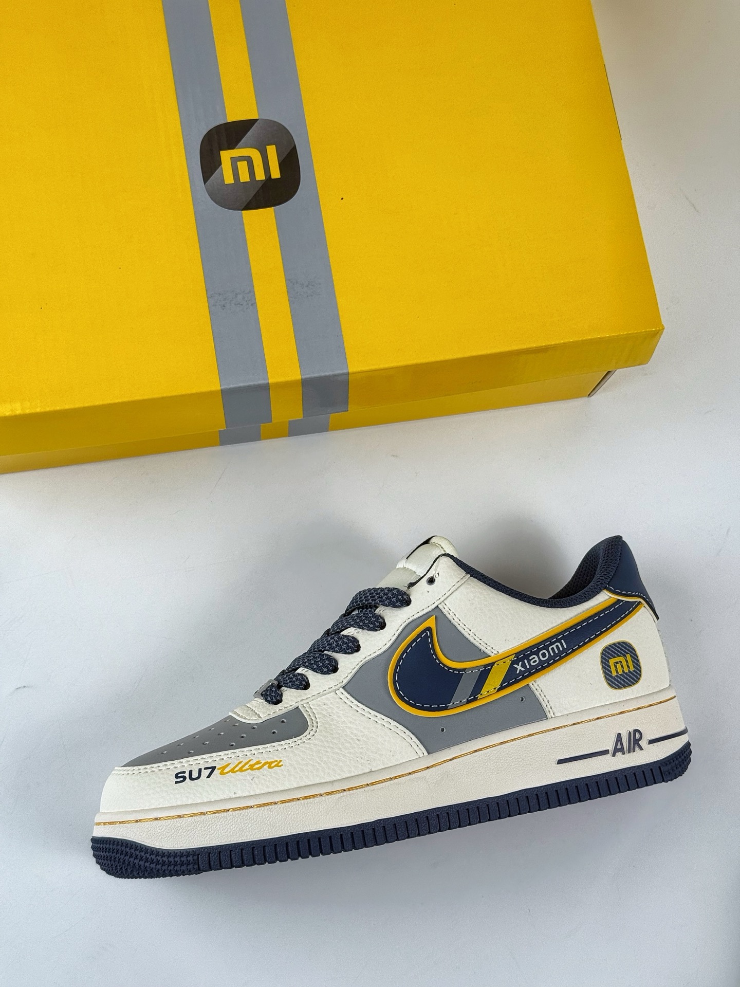 Nike Air Force 1 Low 07 x SU7 Ultra 白灰黑满天星 XX3168-213