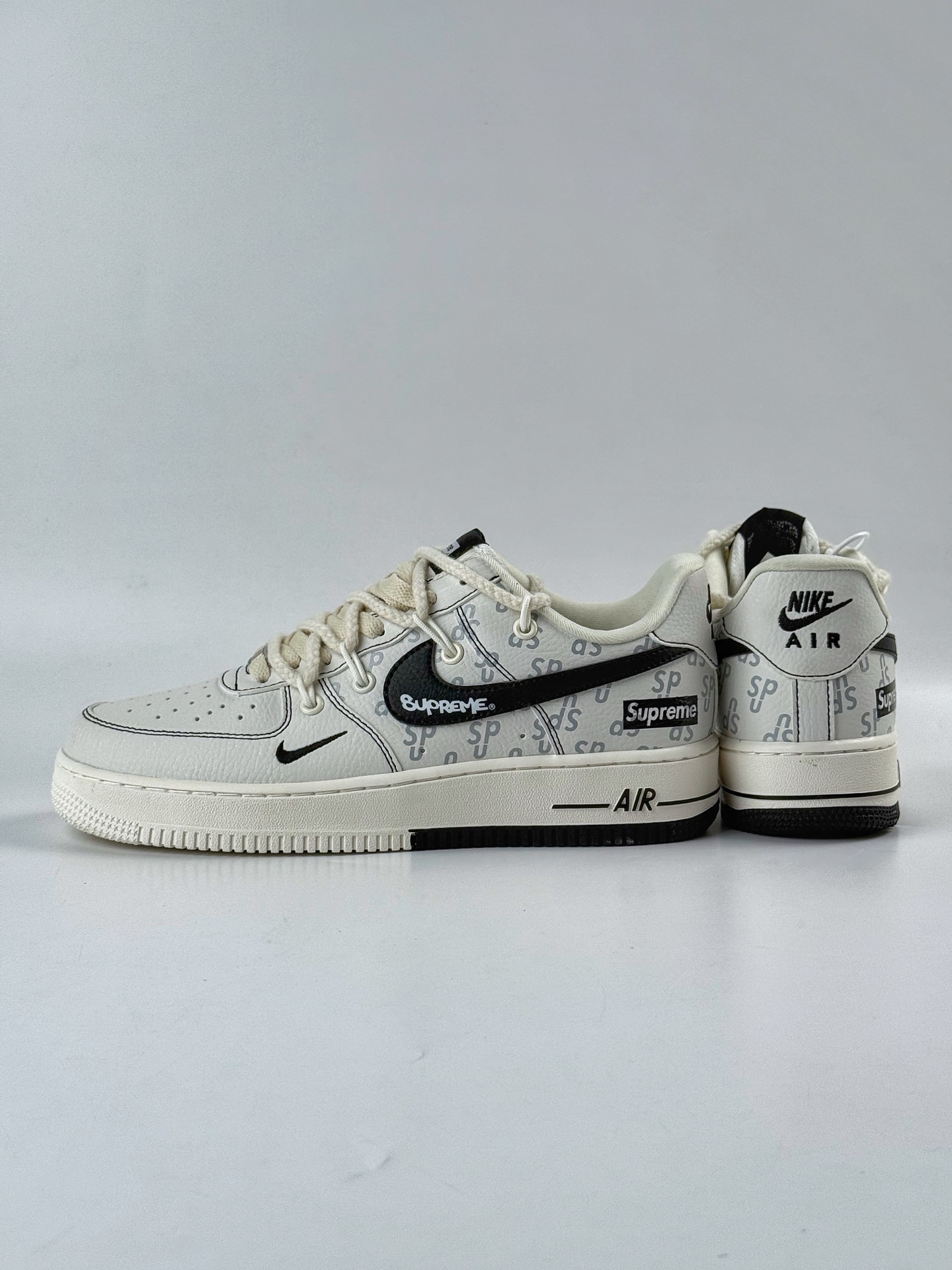 Nike Air Force 1 Low 07 x Supreme 白黑绑带小勾 AM1588-011