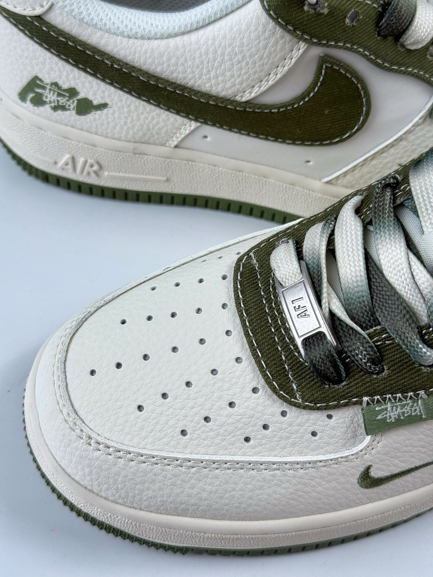 Nike Air Force 1 Low 07 x Stussy 白绿小勾 HS8068-014