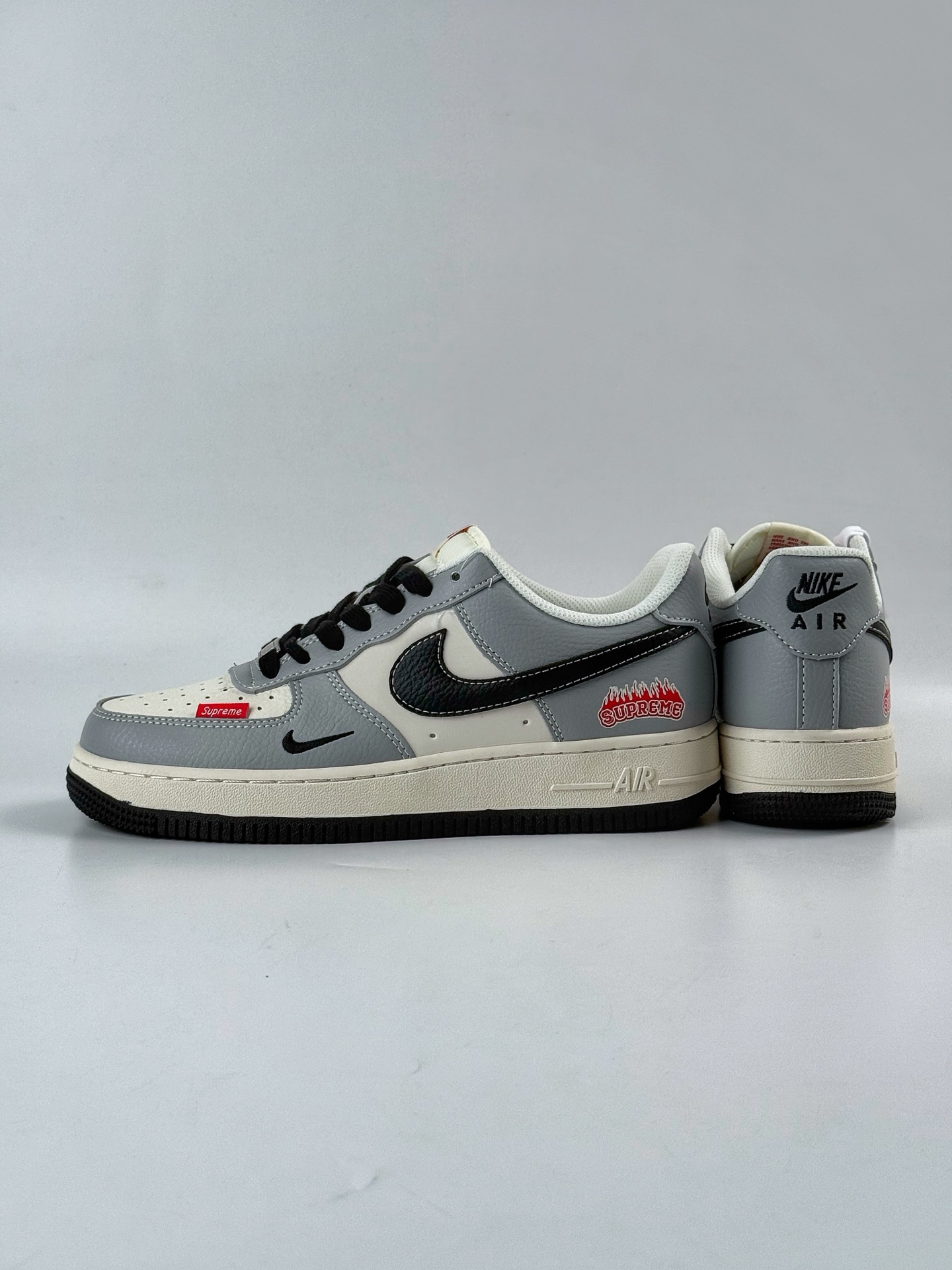 Nike Air Force 1 Low 07 x Supreme 灰白小勾 HS8068-019