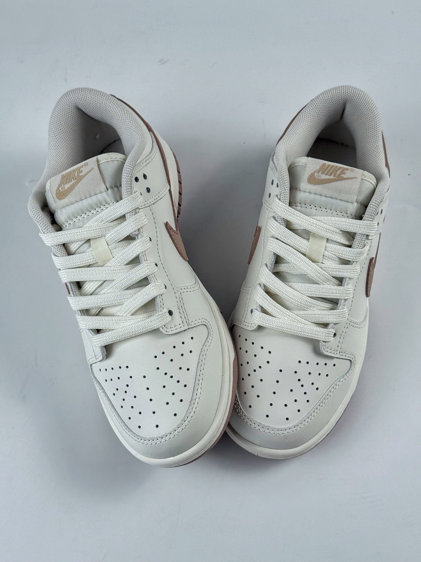 NIKE SB Dunk Low x Just Do It 白粉 WG0212014