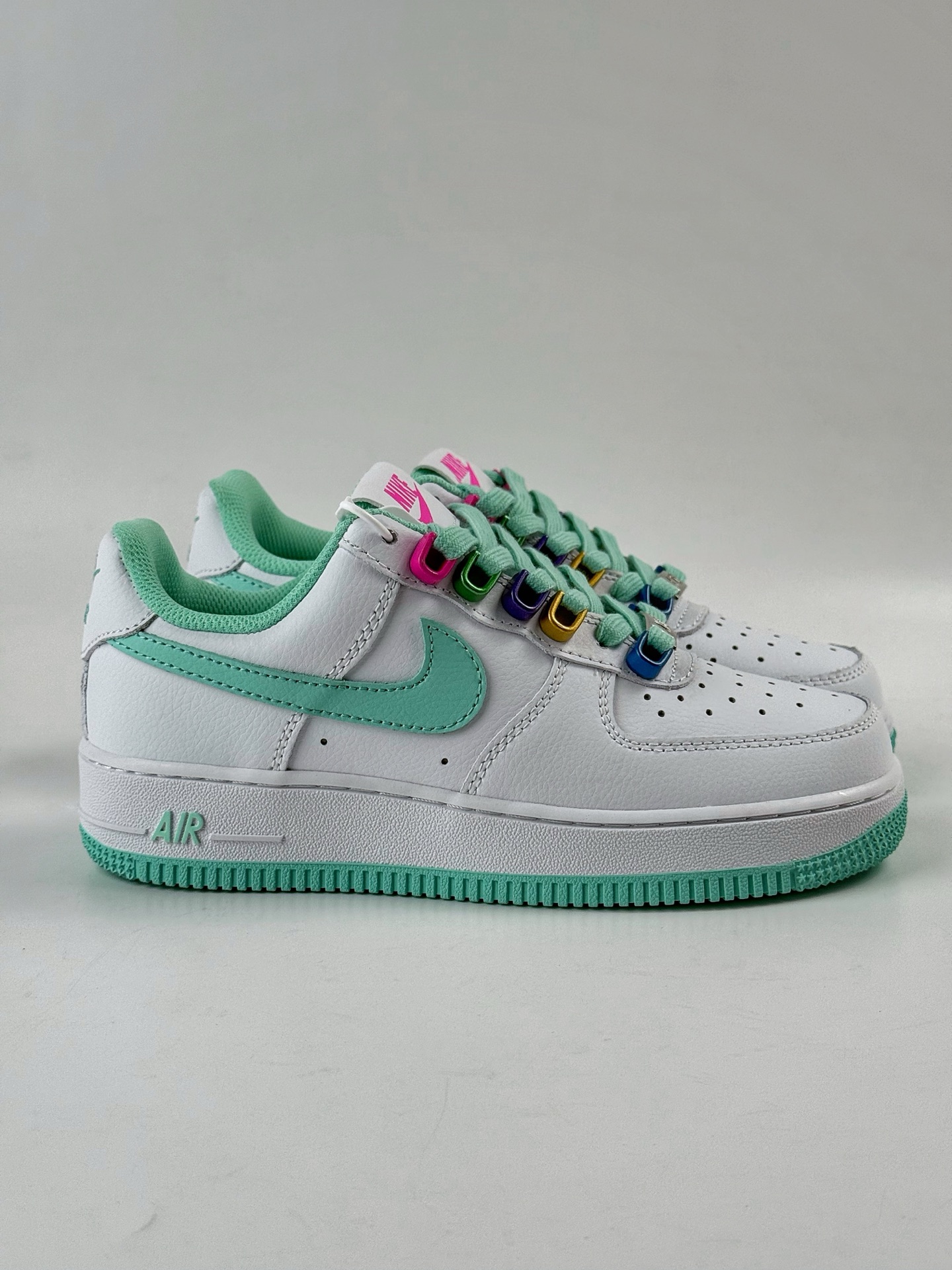 Nike Air Force 1 Low 07 白绿 DH7561-107-莆田鞋,莆田鞋货源,高仿鞋,高仿鞋货源,安福档口,莆田高仿鞋,莆田鞋批发,高仿鞋批发,莆田高仿运动鞋,高仿运动鞋,莆田运动鞋 Nike Air Force 1 Low 07 白绿 DH7561-107