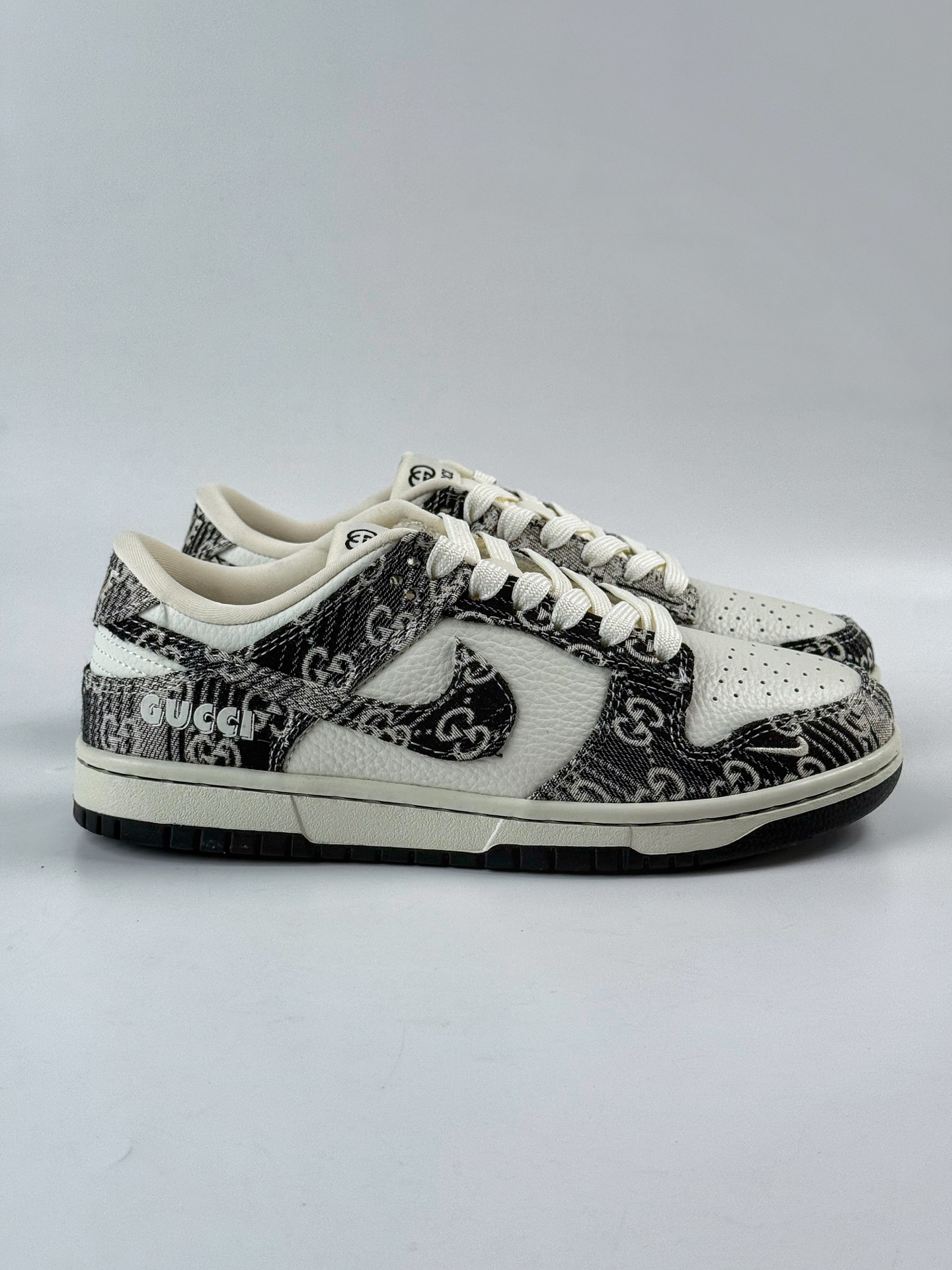 Nike SB Dunk Low x GUCCI 黑白小勾 SC9207-418-莆田鞋,莆田鞋货源,高仿鞋,高仿鞋货源,安福档口,莆田高仿鞋,莆田鞋批发,高仿鞋批发,莆田高仿运动鞋,高仿运动鞋,莆田运动鞋 Nike SB Dunk Low x GUCCI 黑白小勾 SC9207-418