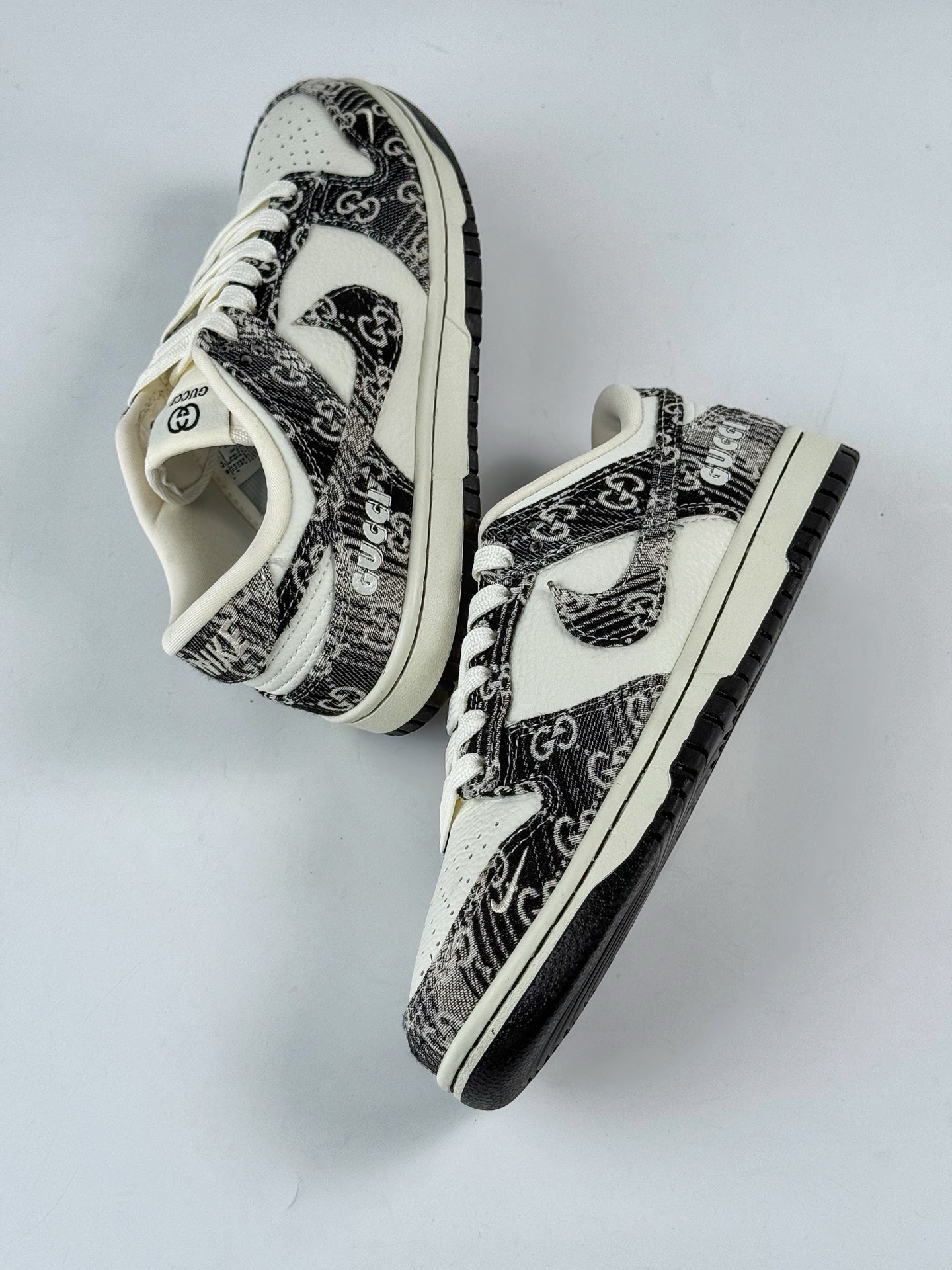 Nike SB Dunk Low x GUCCI 黑白小勾 SC9207-418-莆田鞋,莆田鞋货源,高仿鞋,高仿鞋货源,安福档口,莆田高仿鞋,莆田鞋批发,高仿鞋批发,莆田高仿运动鞋,高仿运动鞋,莆田运动鞋 Nike SB Dunk Low x GUCCI 黑白小勾 SC9207-418