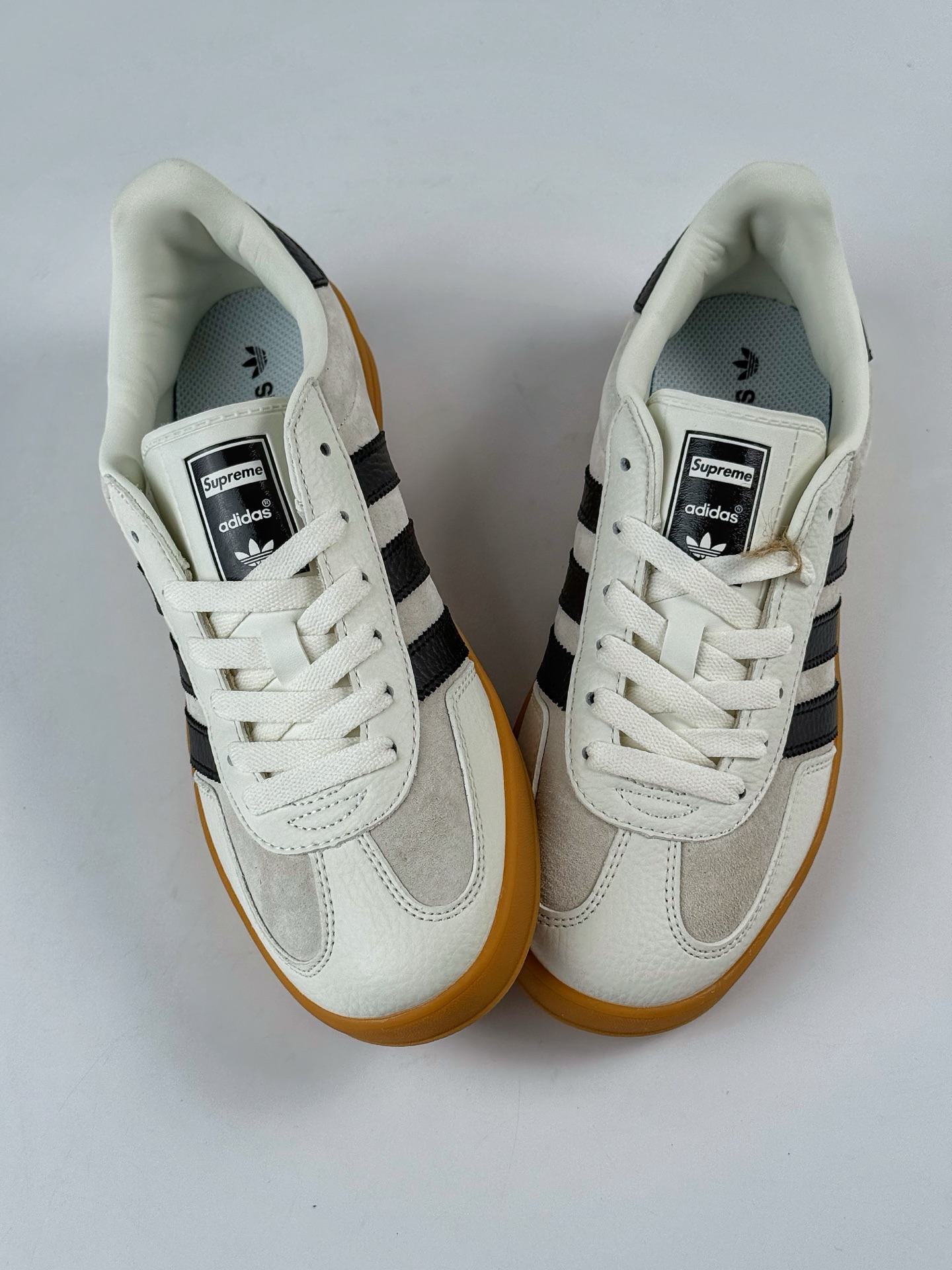 Adidas三叶草SAMBA x Supreme 白黑 休闲板鞋 SC9207-726