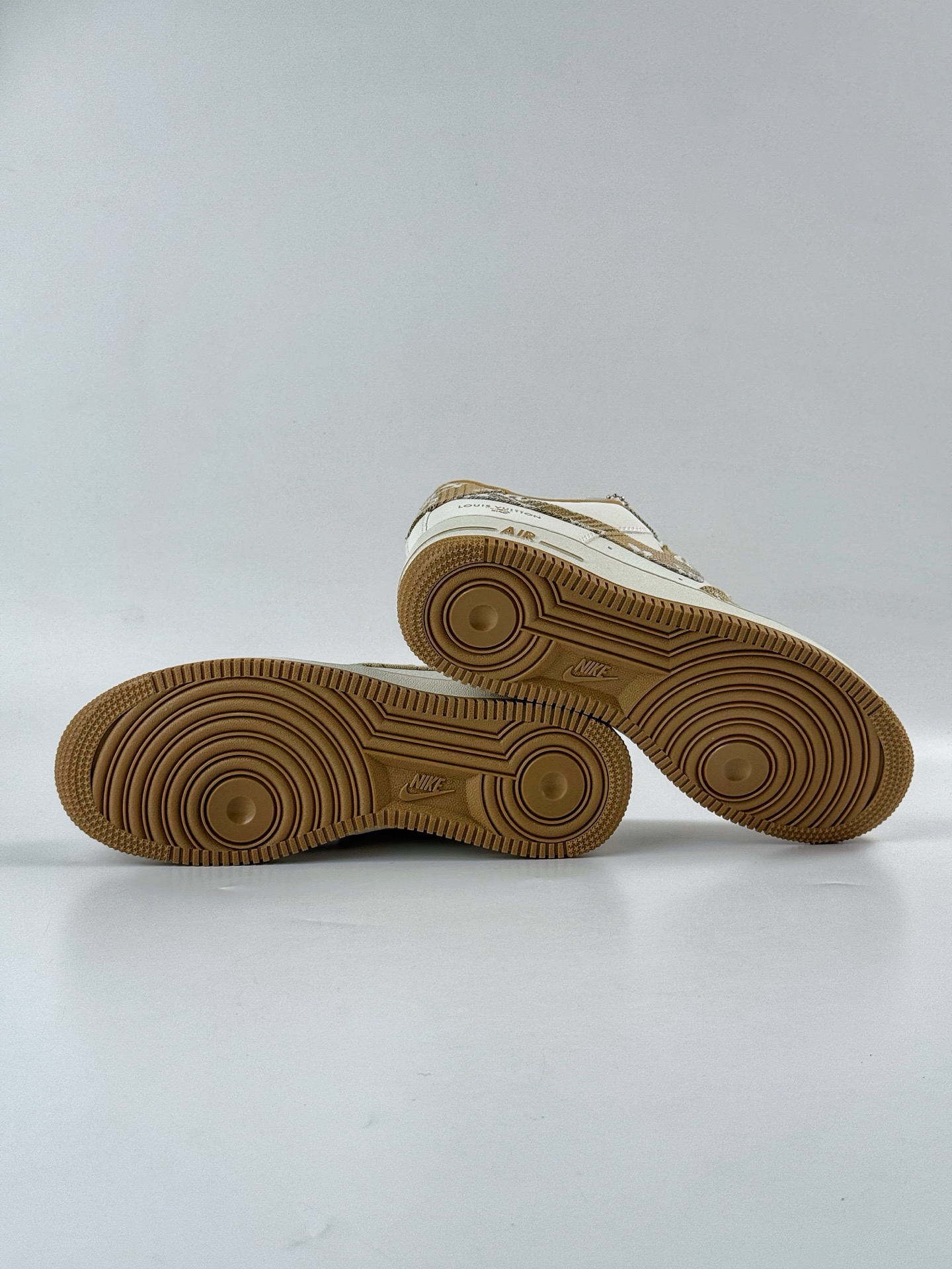 Nike Air Force 1 Low 07 x Louis Vuitton 白橙 SC9207-542