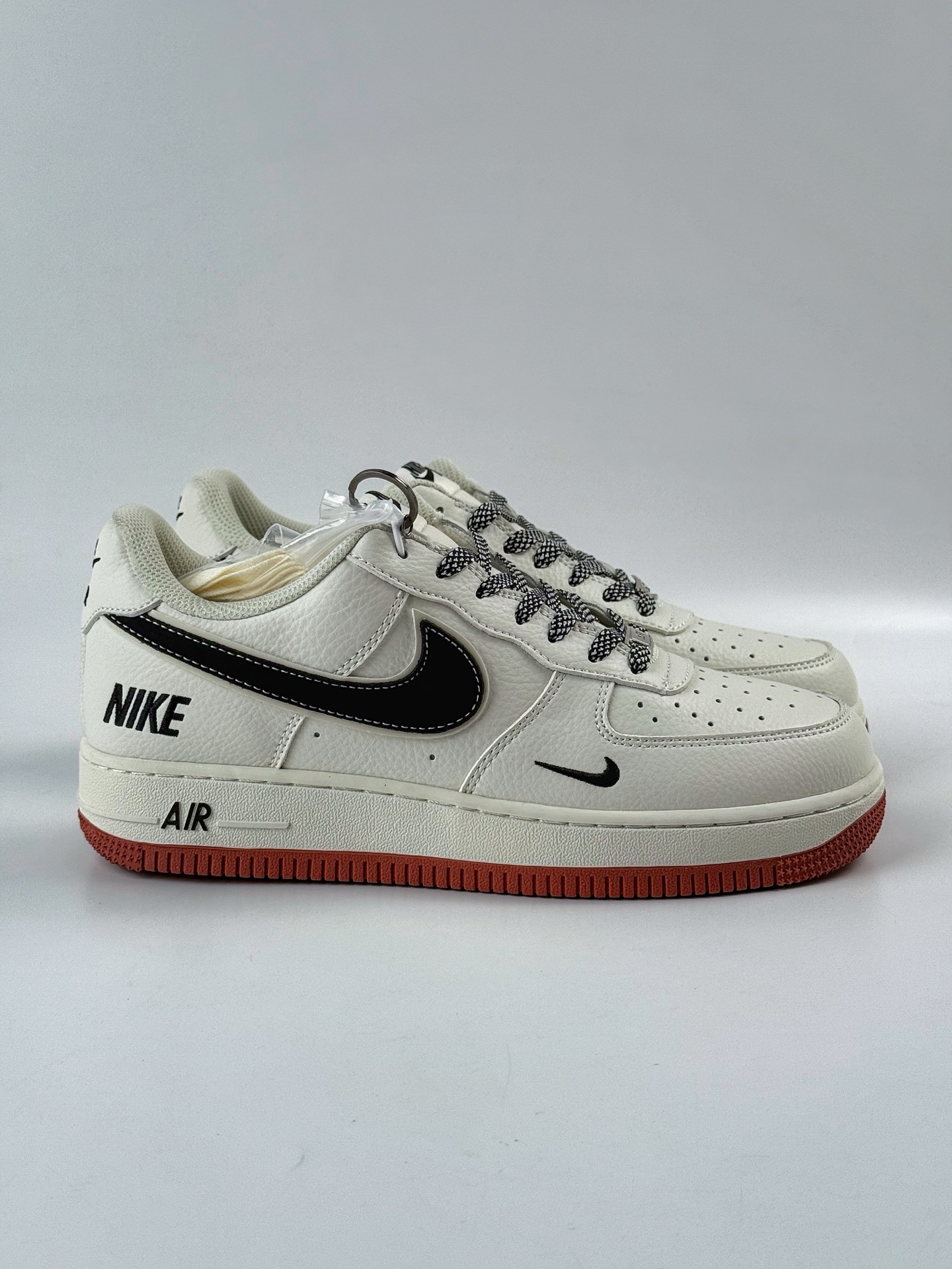 Nike Air Force 1 Low 07 x NIKE 白黑小勾满天星 CS5288-021