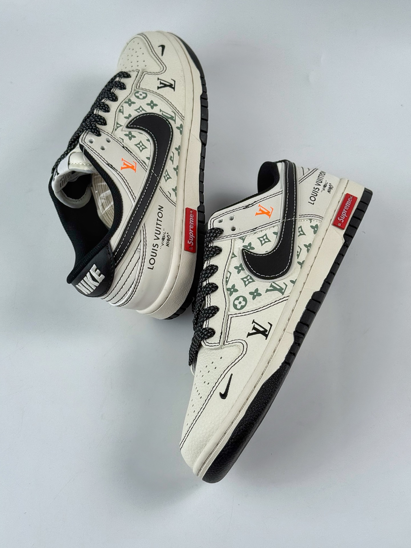 Nike SB Dunk Low x Louis Vuitton 白黑小勾满天星 YX5066-359