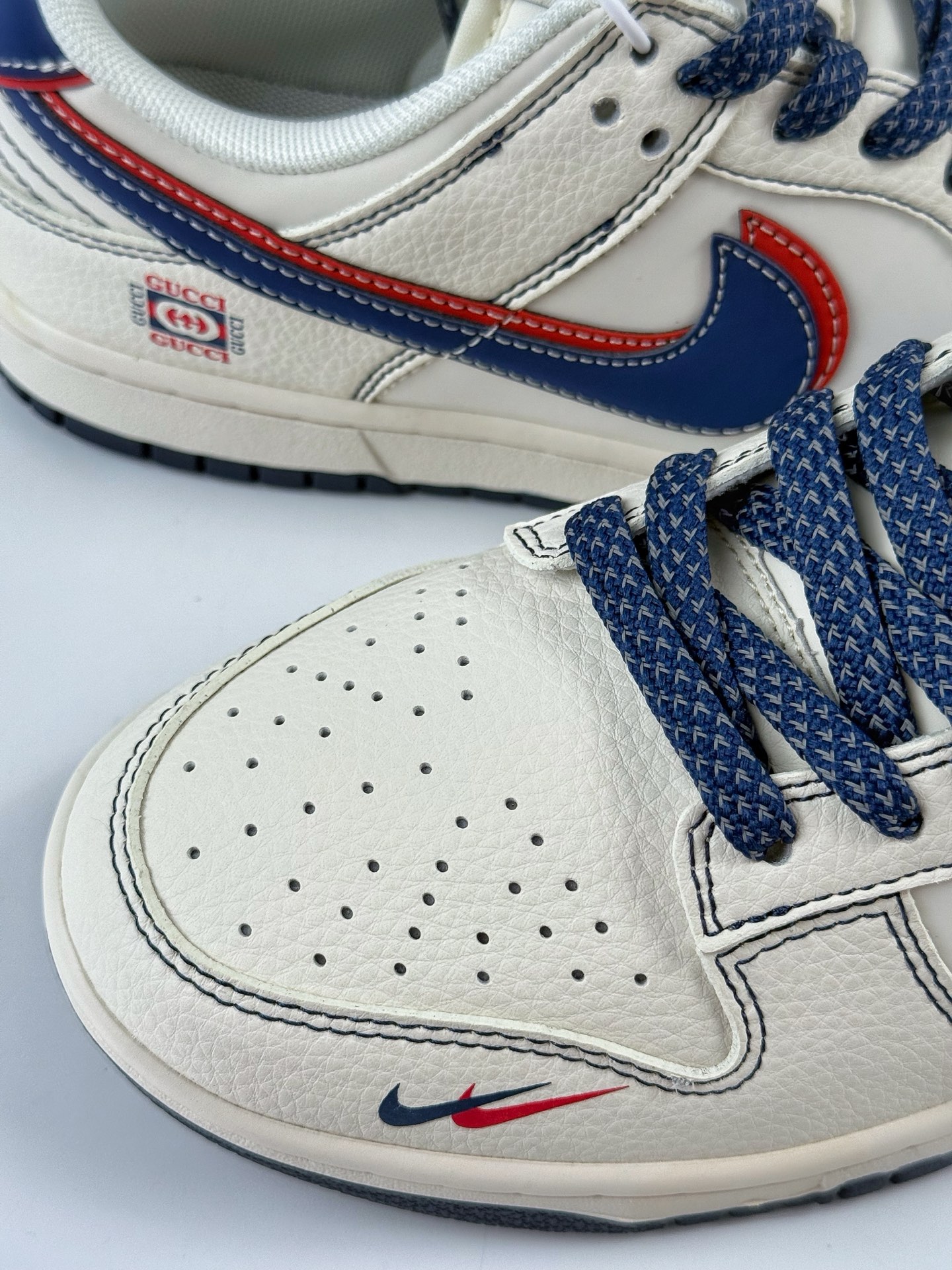 Nike SB Dunk Low x GUCCI 白蓝红双勾双小勾满天星 XS6089-607