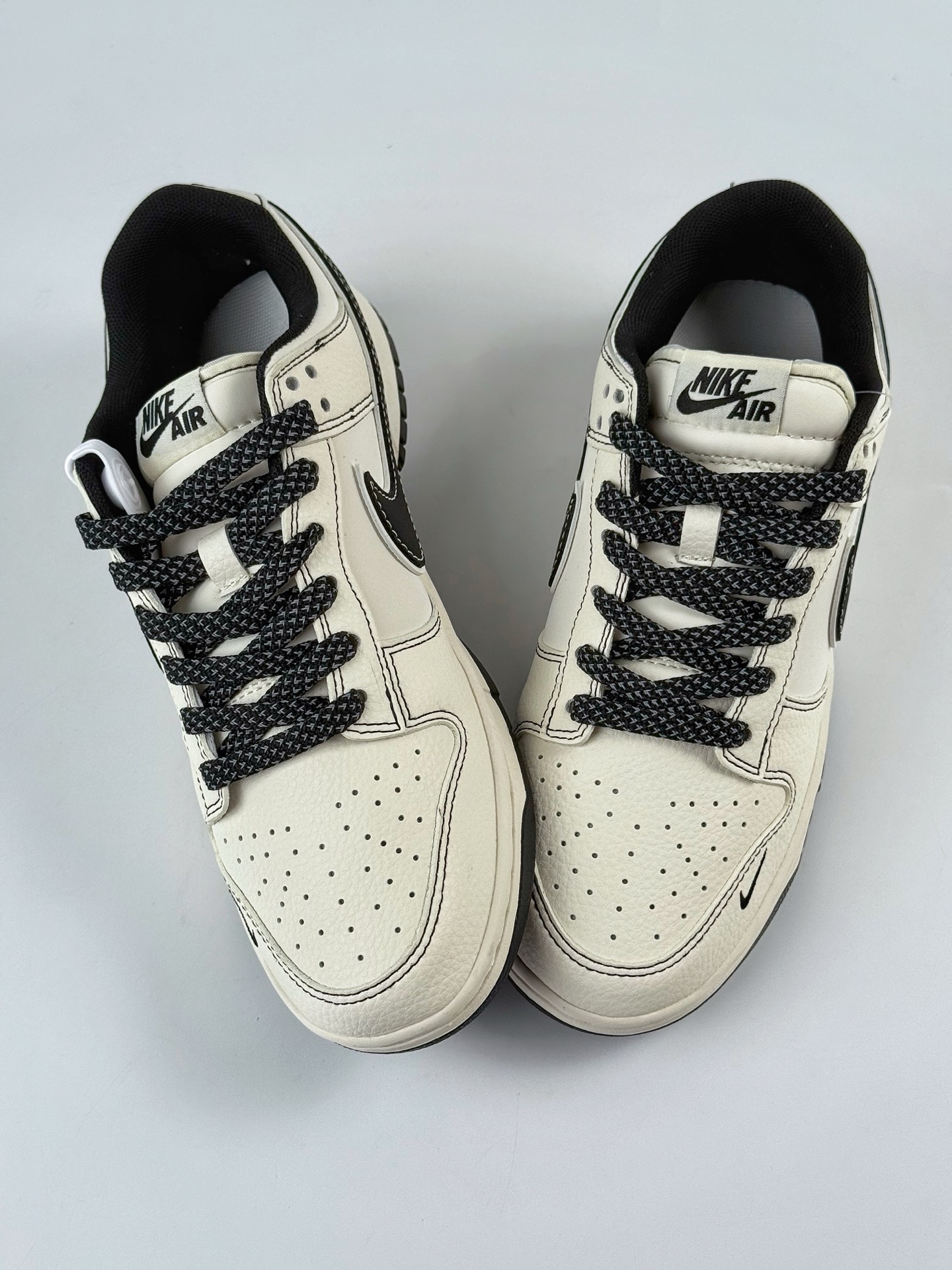 Nike SB Dunk Low“ 北面联名——米黑勾” JP1628-025