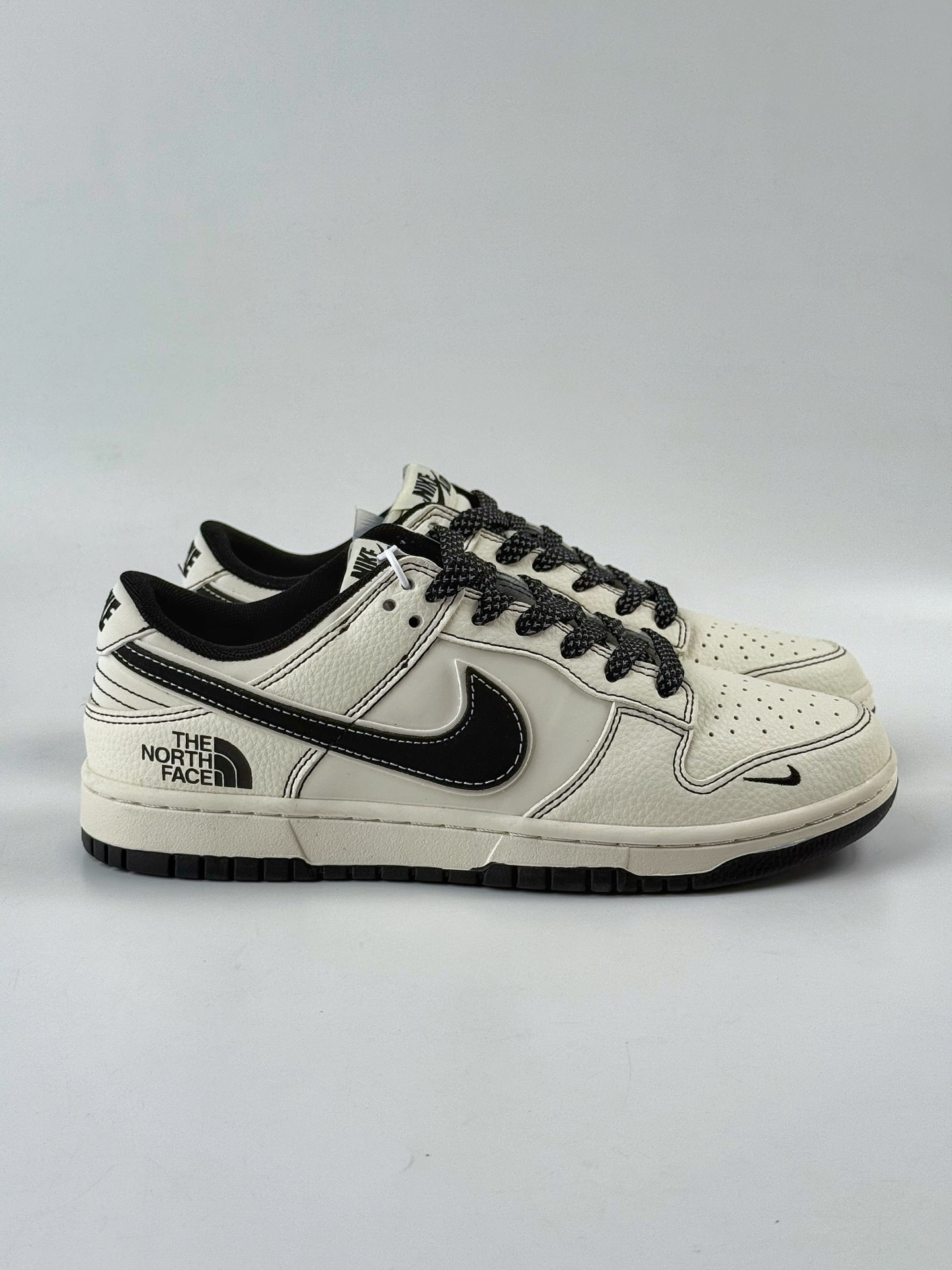 Nike SB Dunk Low“ 北面联名——米黑勾” JP1628-025