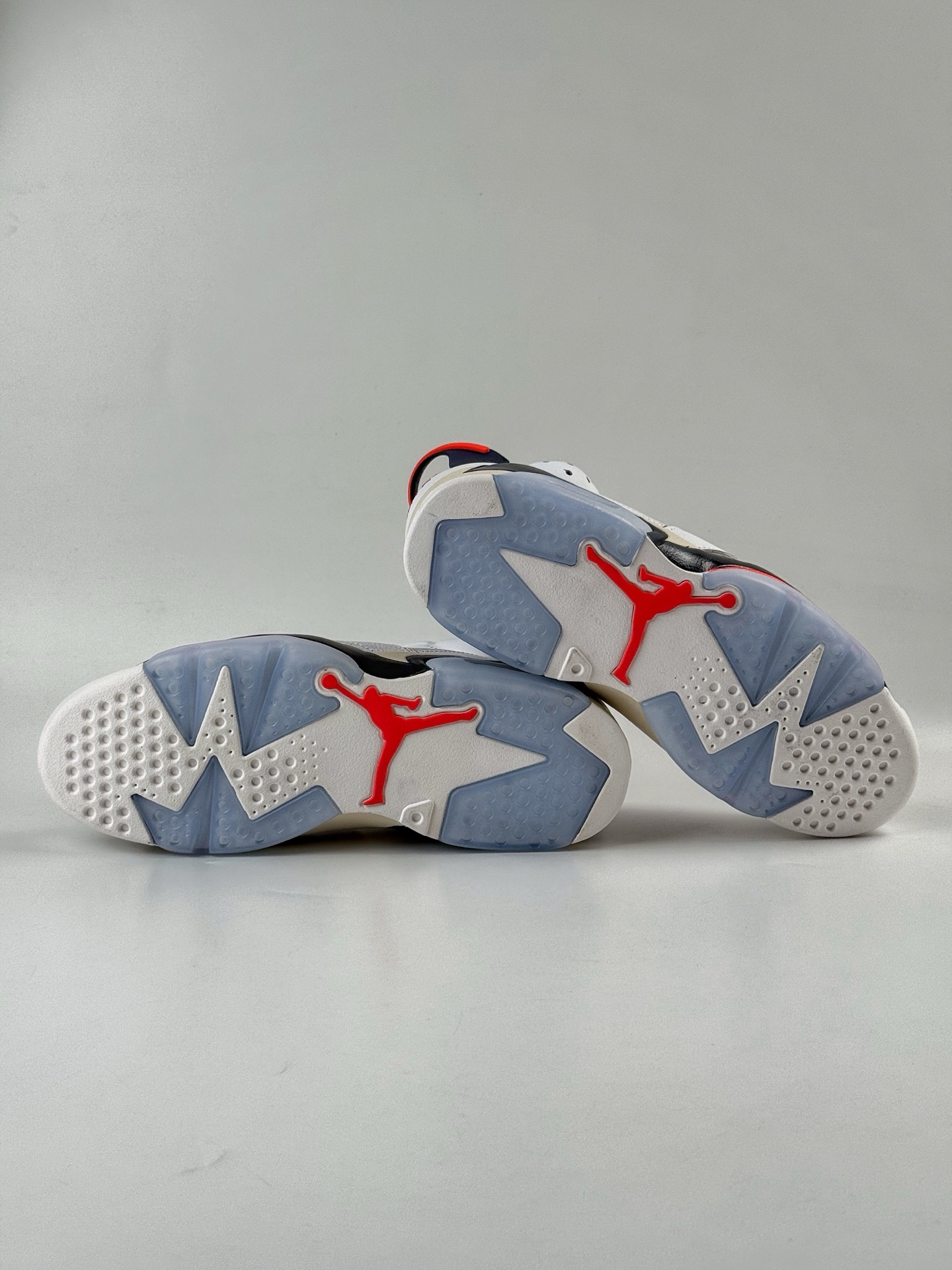Air Jordan 6 Retro 白蓝红 潮流复古篮球鞋 384664-106