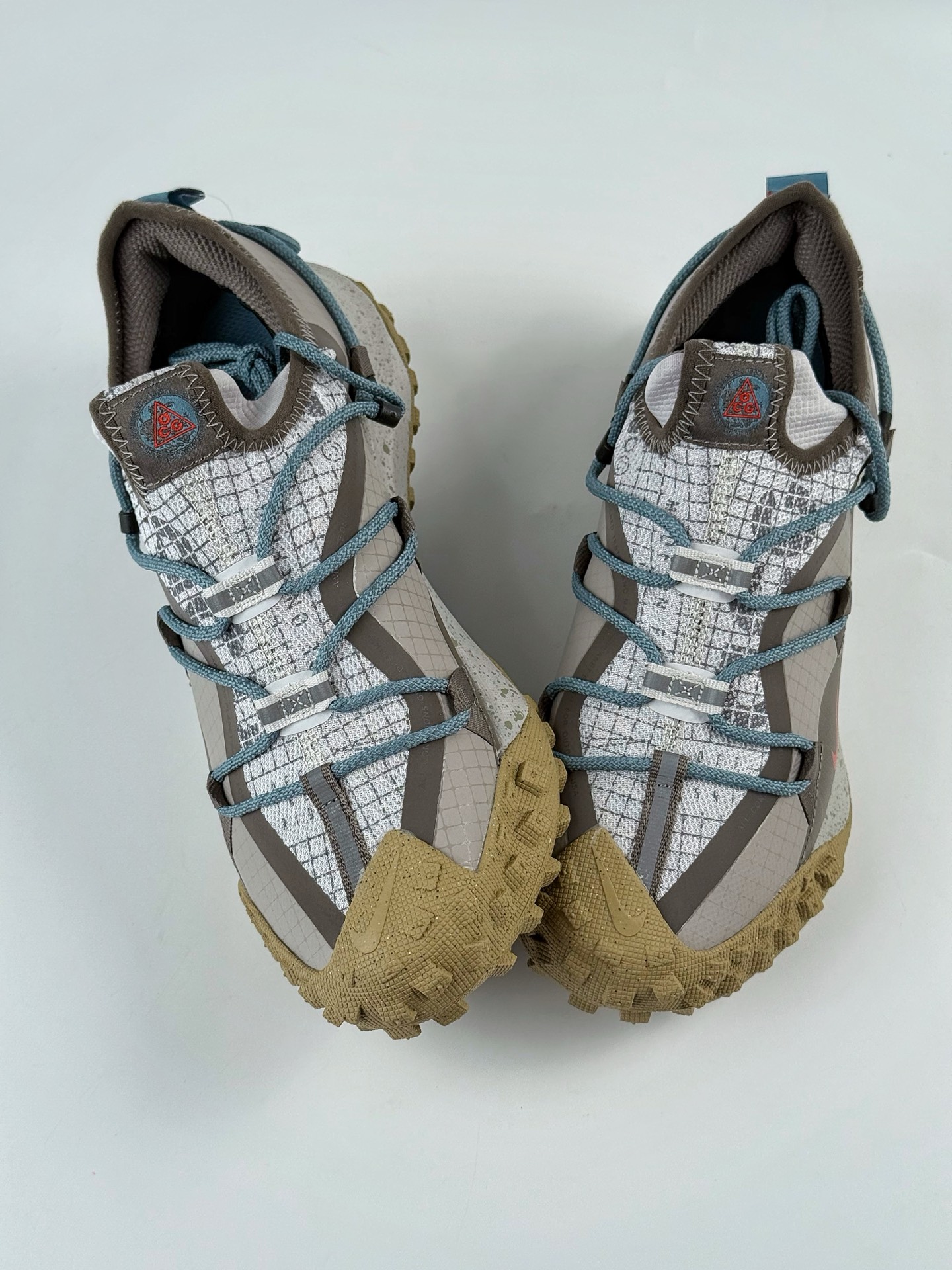 NK ACG MOUNTAIN FLY 2 LOW 外户登山列系越跑低帮休闲动运徒步鞋 IB7328-001