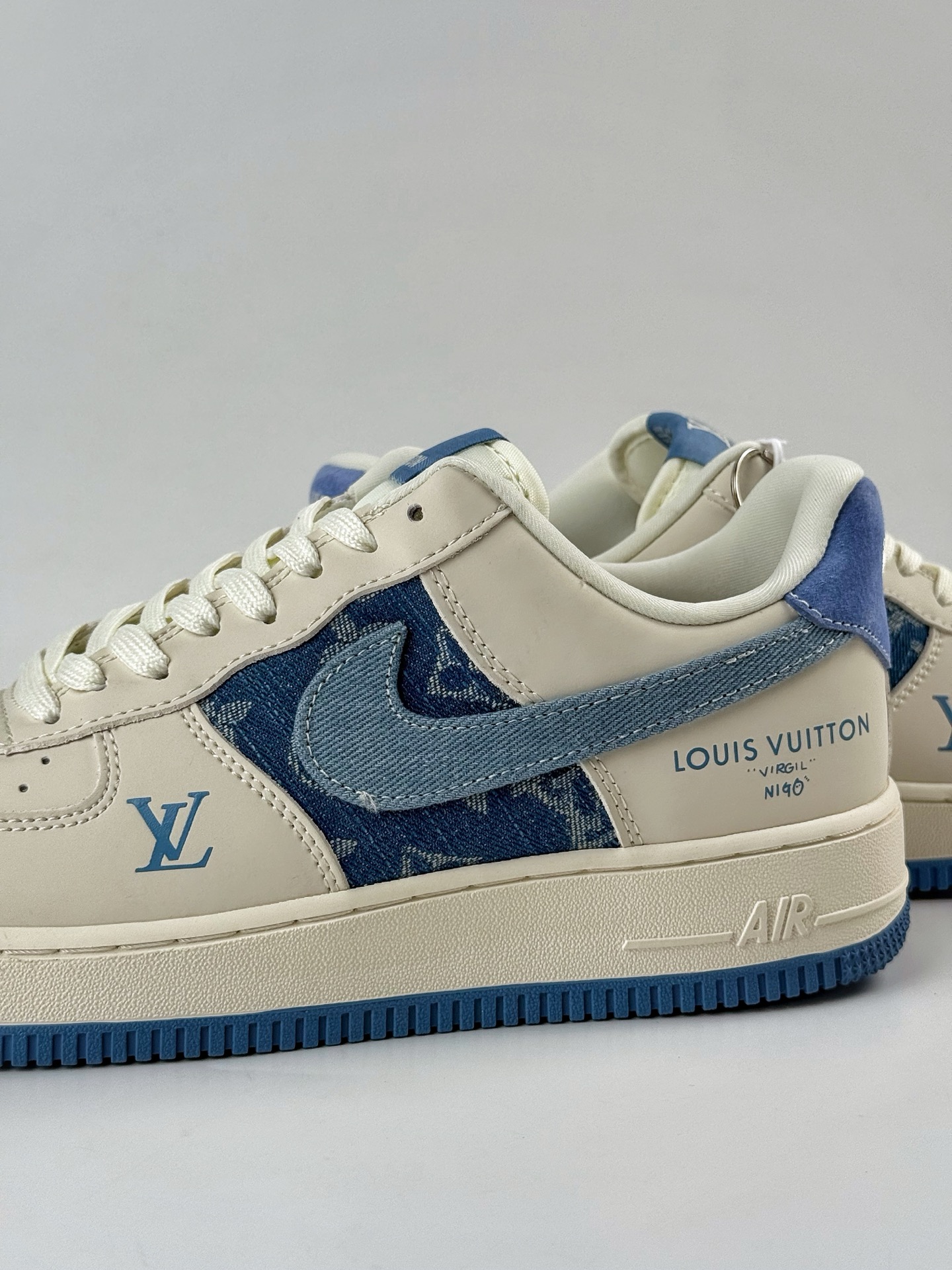 Nike Air Force 1 Low 07 x Louis Vuitton 白蓝 DF0188-068-莆田鞋,莆田鞋货源,高仿鞋,高仿鞋货源,安福档口,莆田高仿鞋,莆田鞋批发,高仿鞋批发,莆田高仿运动鞋,高仿运动鞋,莆田运动鞋 Nike Air Force 1 Low 07 x Louis Vuitton 白蓝 DF0188-068