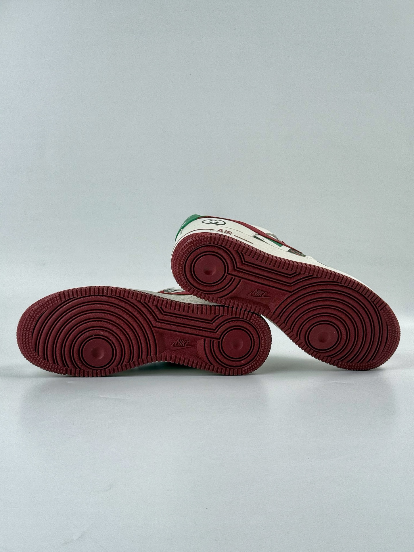 Nike Air Force 1 Low 07 x GUCCI 白绿小勾满天星 LW9279-012-莆田鞋,莆田鞋货源,高仿鞋,高仿鞋货源,安福档口,莆田高仿鞋,莆田鞋批发,高仿鞋批发,莆田高仿运动鞋,高仿运动鞋,莆田运动鞋 Nike Air Force 1 Low 07 x GUCCI 白绿小勾满天星 LW9279-012