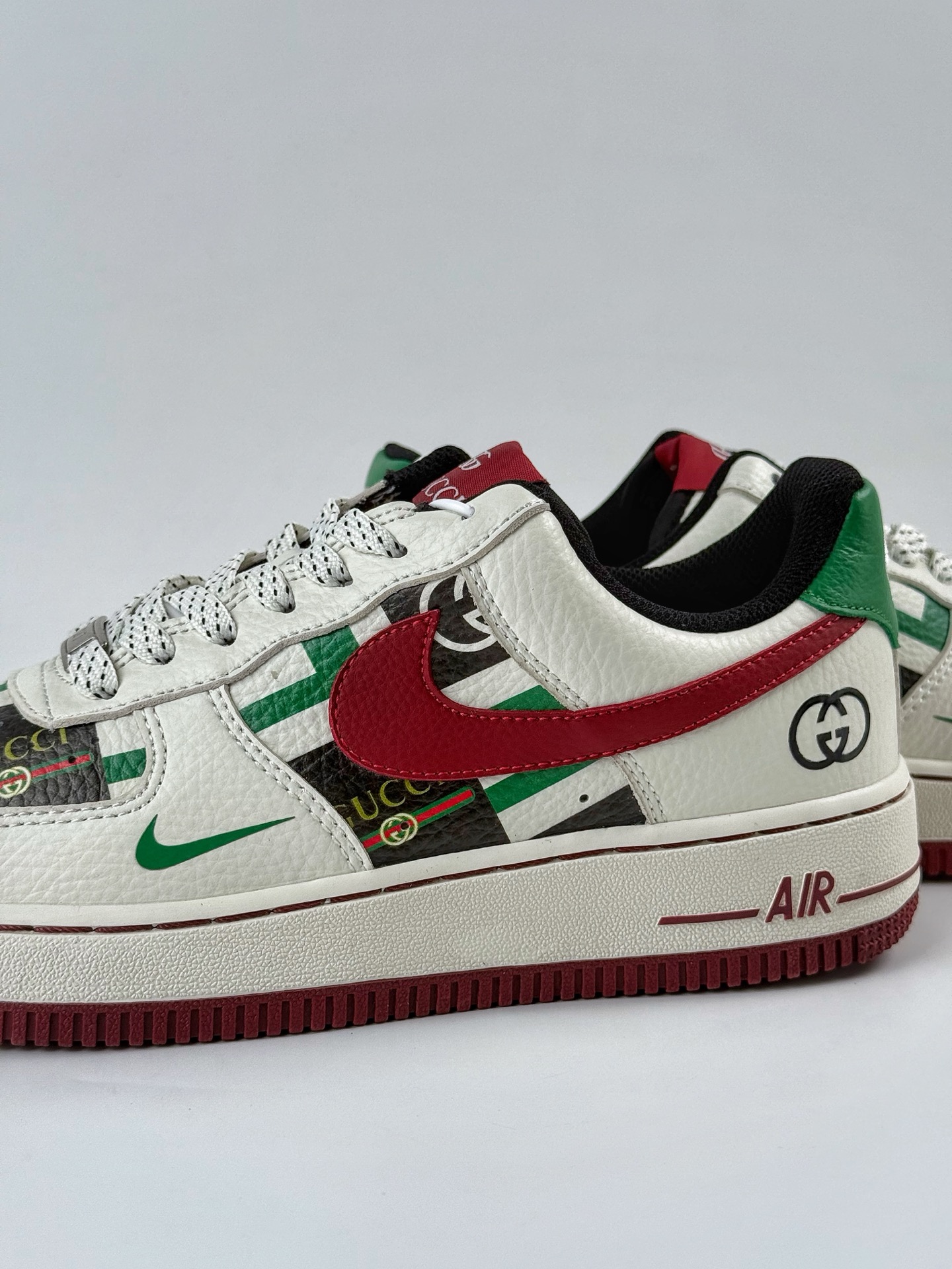 Nike Air Force 1 Low 07 x GUCCI 白绿小勾满天星 LW9279-012-莆田鞋,莆田鞋货源,高仿鞋,高仿鞋货源,安福档口,莆田高仿鞋,莆田鞋批发,高仿鞋批发,莆田高仿运动鞋,高仿运动鞋,莆田运动鞋 Nike Air Force 1 Low 07 x GUCCI 白绿小勾满天星 LW9279-012