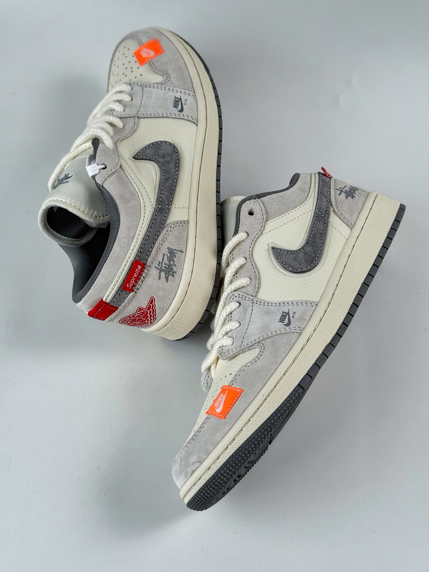 Air Jordan 1 Retro Low x Stussy 灰白小钩 YX5066-305-莆田鞋,莆田鞋货源,高仿鞋,高仿鞋货源,安福档口,莆田高仿鞋,莆田鞋批发,高仿鞋批发,莆田高仿运动鞋,高仿运动鞋,莆田运动鞋 Air Jordan 1 Retro Low x Stussy 灰白小钩 YX5066-305