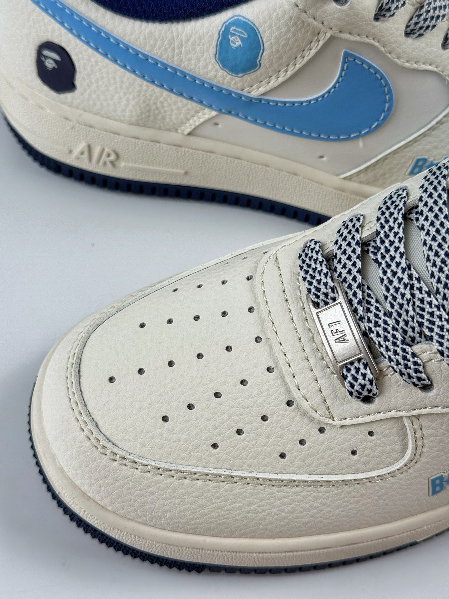Nike Air Force 1 Low 07 x BAPE 白蓝满天星 HS8068-010-莆田鞋,莆田鞋货源,高仿鞋,高仿鞋货源,安福档口,莆田高仿鞋,莆田鞋批发,高仿鞋批发,莆田高仿运动鞋,高仿运动鞋,莆田运动鞋 Nike Air Force 1 Low 07 x BAPE 白蓝满天星 HS8068-010