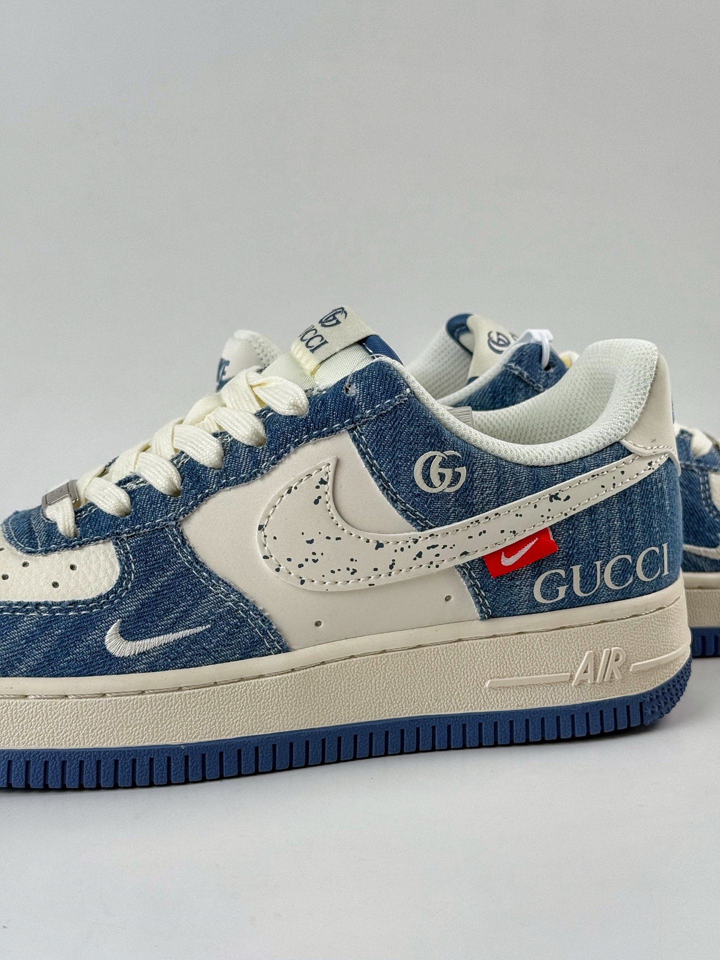 Nike Air Force 1 Low 07 x GUCCI 蓝白小勾 HS8068-012-莆田鞋,莆田鞋货源,高仿鞋,高仿鞋货源,安福档口,莆田高仿鞋,莆田鞋批发,高仿鞋批发,莆田高仿运动鞋,高仿运动鞋,莆田运动鞋 Nike Air Force 1 Low 07 x GUCCI 蓝白小勾 HS8068-012