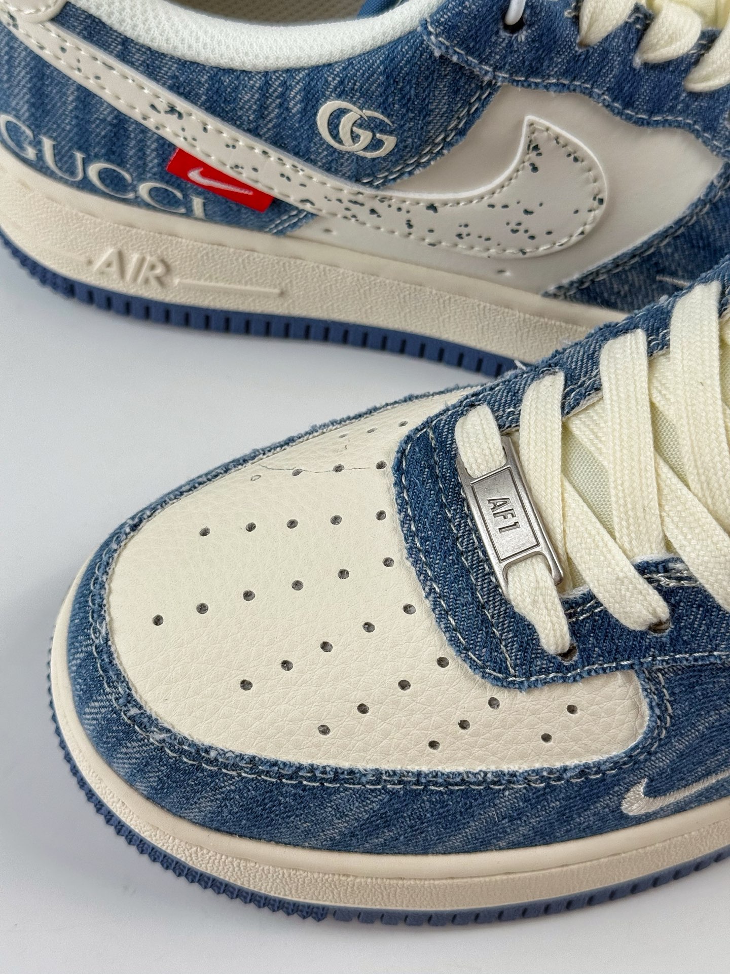 Nike Air Force 1 Low 07 x GUCCI 蓝白小勾 HS8068-012-莆田鞋,莆田鞋货源,高仿鞋,高仿鞋货源,安福档口,莆田高仿鞋,莆田鞋批发,高仿鞋批发,莆田高仿运动鞋,高仿运动鞋,莆田运动鞋 Nike Air Force 1 Low 07 x GUCCI 蓝白小勾 HS8068-012