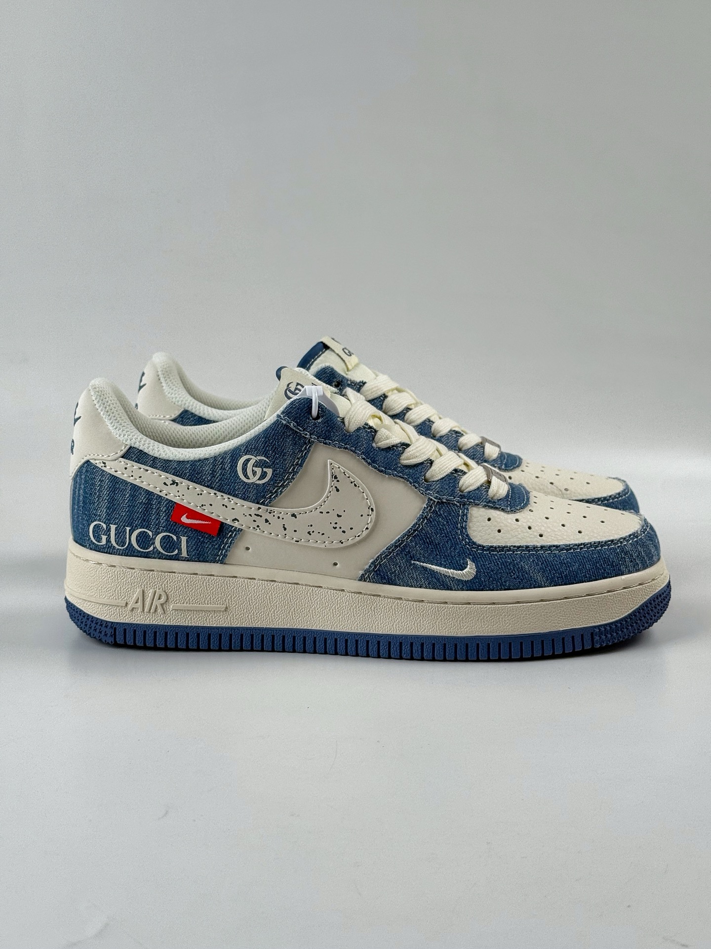 Nike Air Force 1 Low 07 x GUCCI 蓝白小勾 HS8068-012-莆田鞋,莆田鞋货源,高仿鞋,高仿鞋货源,安福档口,莆田高仿鞋,莆田鞋批发,高仿鞋批发,莆田高仿运动鞋,高仿运动鞋,莆田运动鞋 Nike Air Force 1 Low 07 x GUCCI 蓝白小勾 HS8068-012