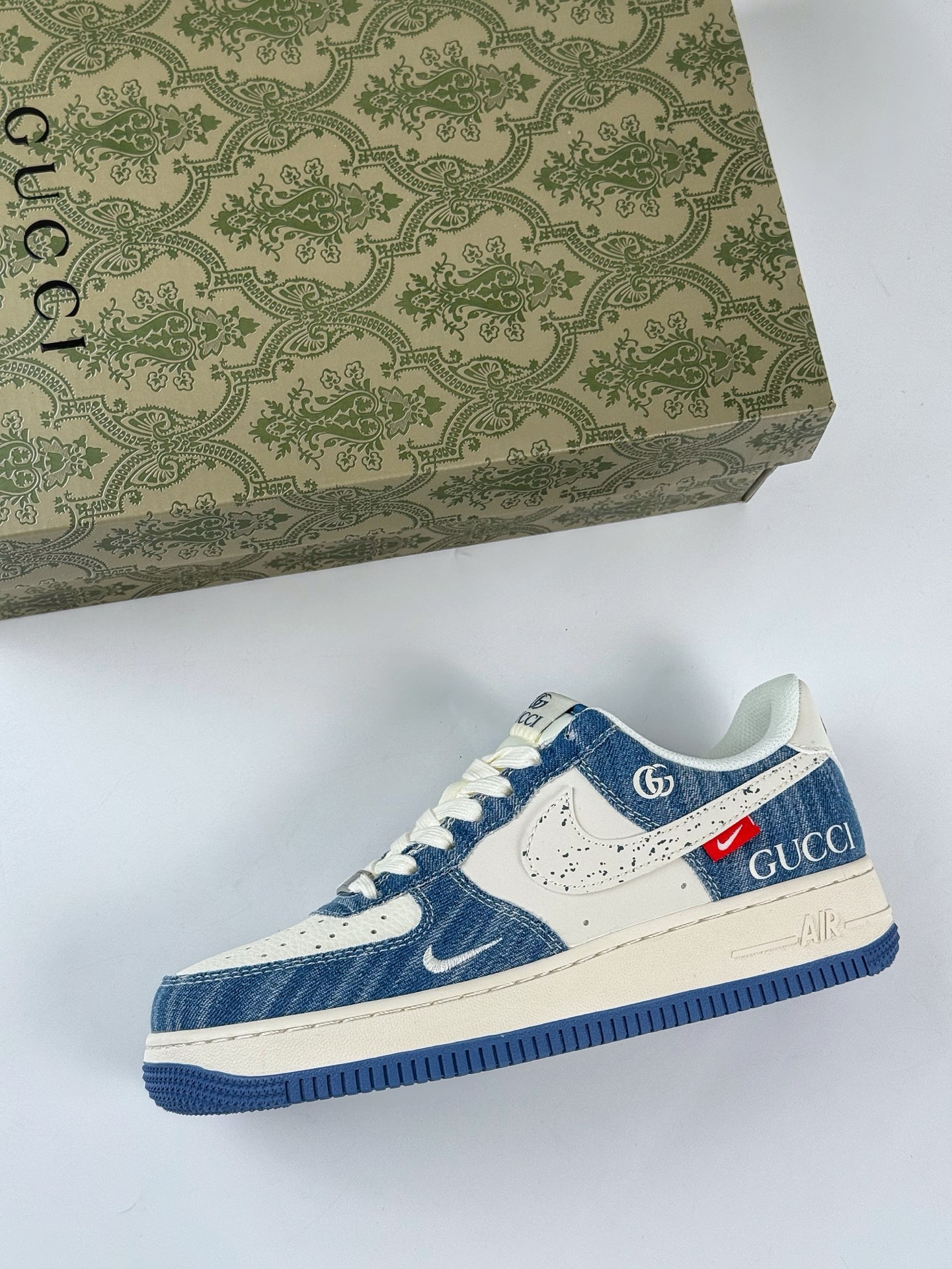 Nike Air Force 1 Low 07 x GUCCI 蓝白小勾 HS8068-012-莆田鞋,莆田鞋货源,高仿鞋,高仿鞋货源,安福档口,莆田高仿鞋,莆田鞋批发,高仿鞋批发,莆田高仿运动鞋,高仿运动鞋,莆田运动鞋 Nike Air Force 1 Low 07 x GUCCI 蓝白小勾 HS8068-012