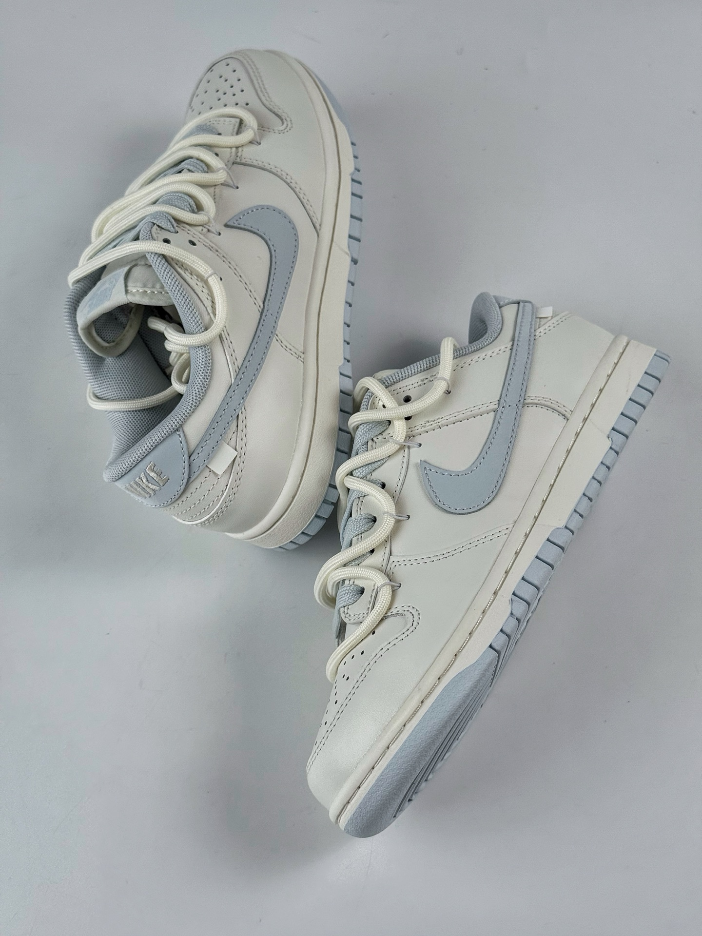 NIKE SB Dunk Low x Just Do It 白蓝绑带 WB0508-047-莆田鞋,莆田鞋货源,高仿鞋,高仿鞋货源,安福档口,莆田高仿鞋,莆田鞋批发,高仿鞋批发,莆田高仿运动鞋,高仿运动鞋,莆田运动鞋 NIKE SB Dunk Low x Just Do It 白蓝绑带 WB0508-047