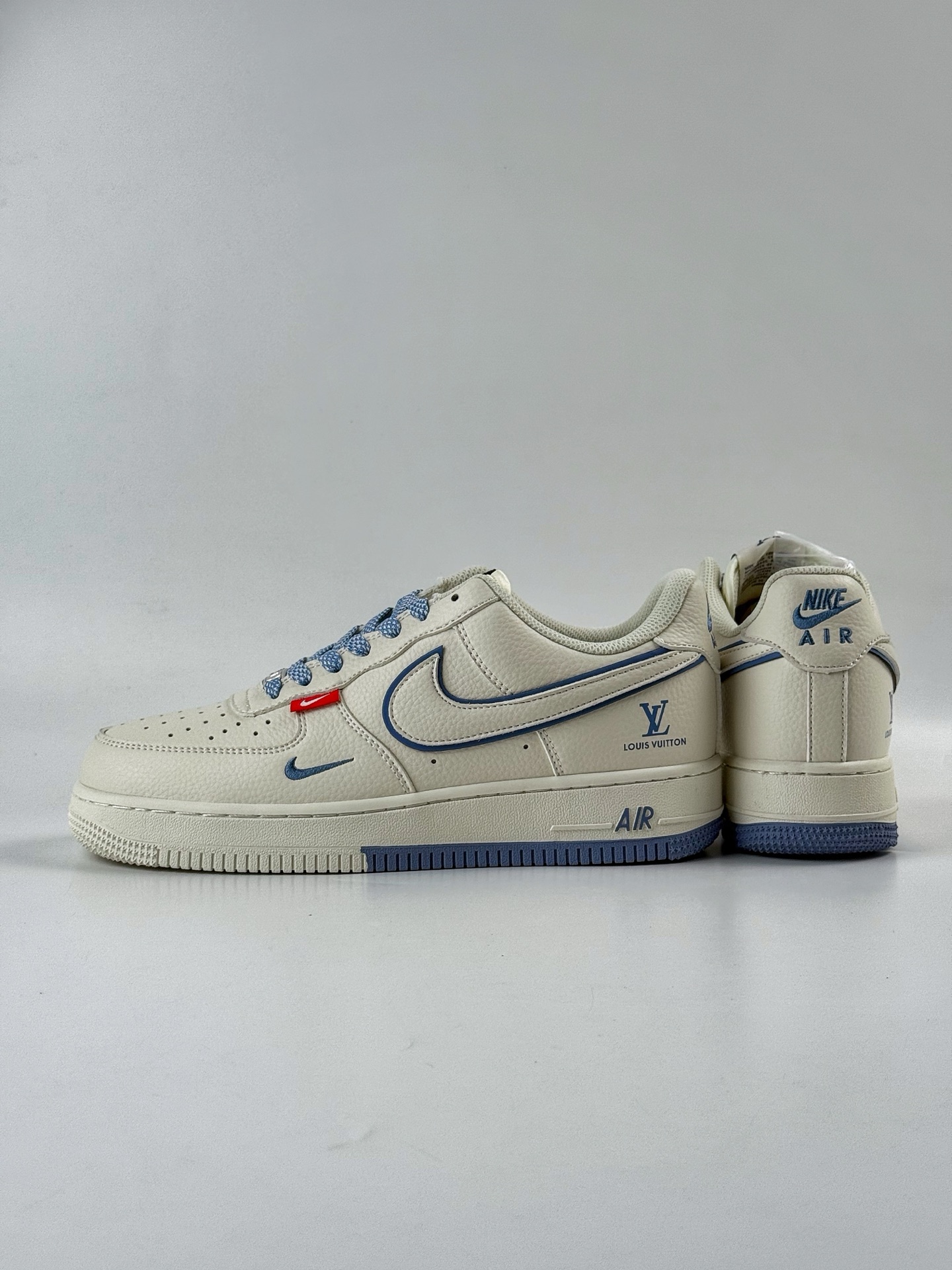 Nike Air Force 1 Low 07 x Louis Vuitton 白蓝小勾满天星 CS5288-018-莆田鞋,莆田鞋货源,高仿鞋,高仿鞋货源,安福档口,莆田高仿鞋,莆田鞋批发,高仿鞋批发,莆田高仿运动鞋,高仿运动鞋,莆田运动鞋 Nike Air Force 1 Low 07 x Louis Vuitton 白蓝小勾满天星 CS5288-018