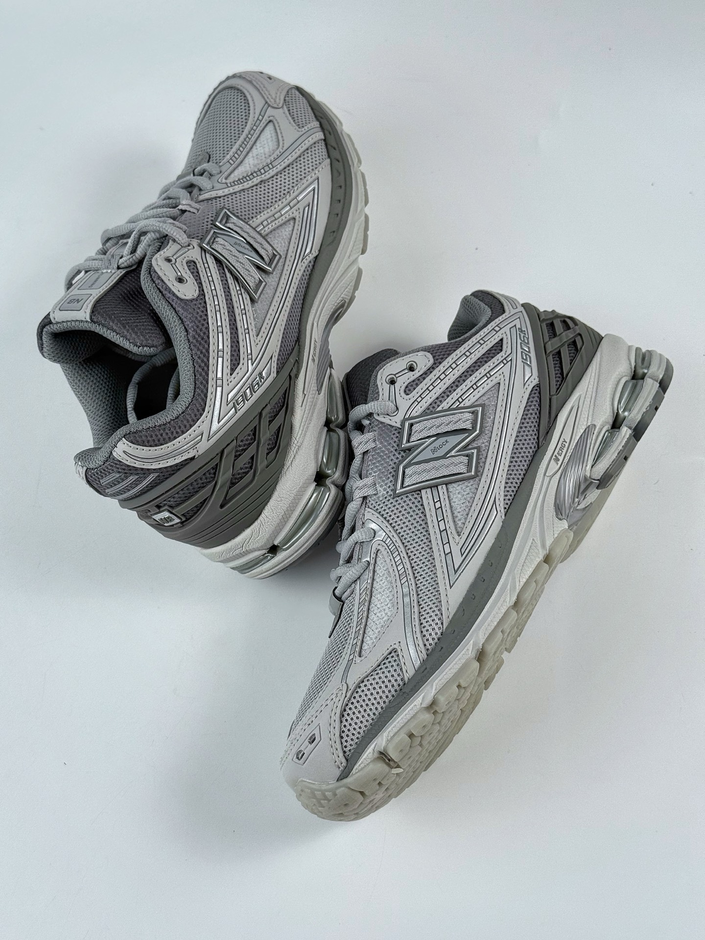 190 New Balance U1906系列 复古单品宝藏老爹鞋款 U1906RNY-Chinese UA Cheap High Quatity Brand Clothes Bags handbags Sneakers wholesale wholesaler seller from China Factory suppliers Fashion Clothing Shoes best Quality Beautiful Price 190 New Balance U1906系列 复古单品宝藏老爹鞋款 U1906RNY