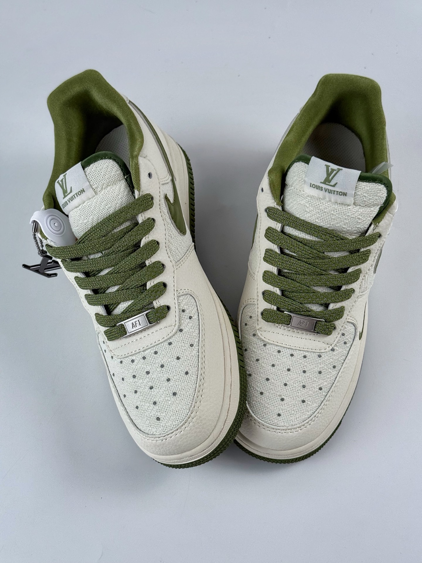 Nike Air Force 1 Low 07 x Louis Vuitton 白绿小勾 XX3168-192-莆田鞋,莆田鞋货源,高仿鞋,高仿鞋货源,安福档口,莆田高仿鞋,莆田鞋批发,高仿鞋批发,莆田高仿运动鞋,高仿运动鞋,莆田运动鞋 Nike Air Force 1 Low 07 x Louis Vuitton 白绿小勾 XX3168-192