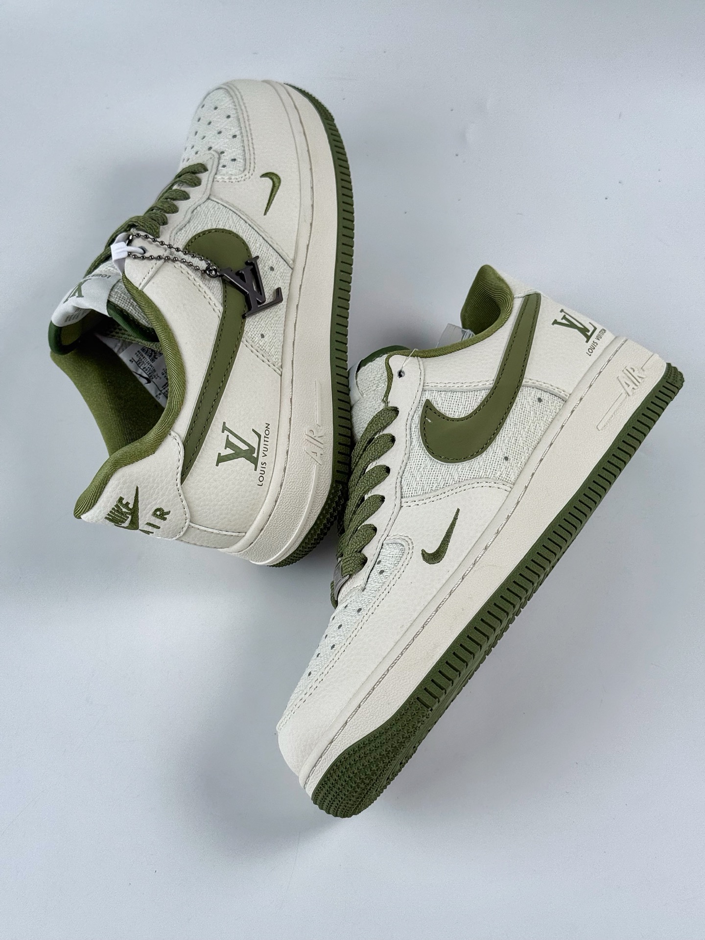 Nike Air Force 1 Low 07 x Louis Vuitton 白绿小勾 XX3168-192-莆田鞋,莆田鞋货源,高仿鞋,高仿鞋货源,安福档口,莆田高仿鞋,莆田鞋批发,高仿鞋批发,莆田高仿运动鞋,高仿运动鞋,莆田运动鞋 Nike Air Force 1 Low 07 x Louis Vuitton 白绿小勾 XX3168-192