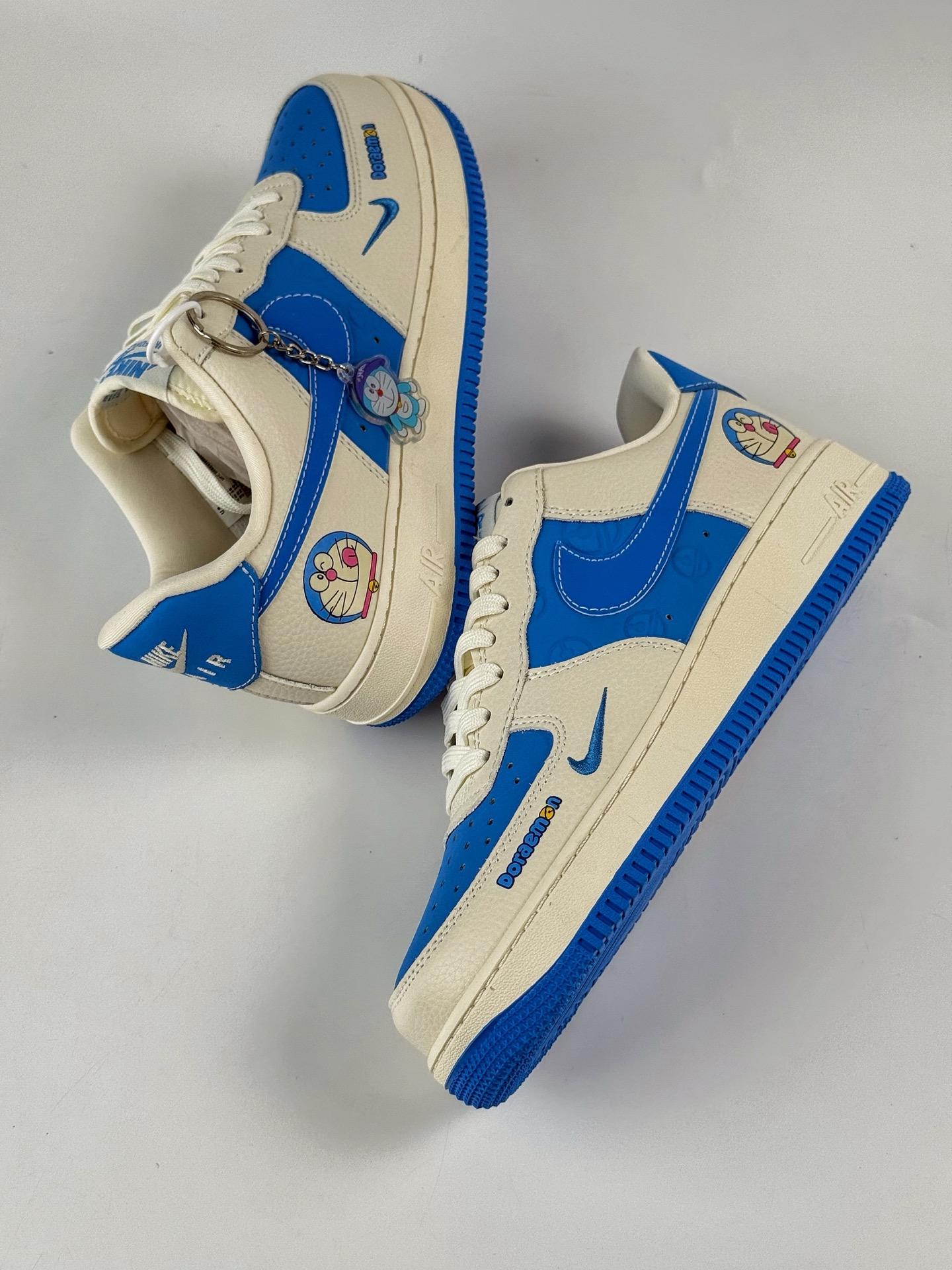 Nike Air Force 1 Low 07 叮当猫小勾 KK1988-089-莆田鞋,莆田鞋货源,高仿鞋,高仿鞋货源,安福档口,莆田高仿鞋,莆田鞋批发,高仿鞋批发,莆田高仿运动鞋,高仿运动鞋,莆田运动鞋 Nike Air Force 1 Low 07 叮当猫小勾 KK1988-089