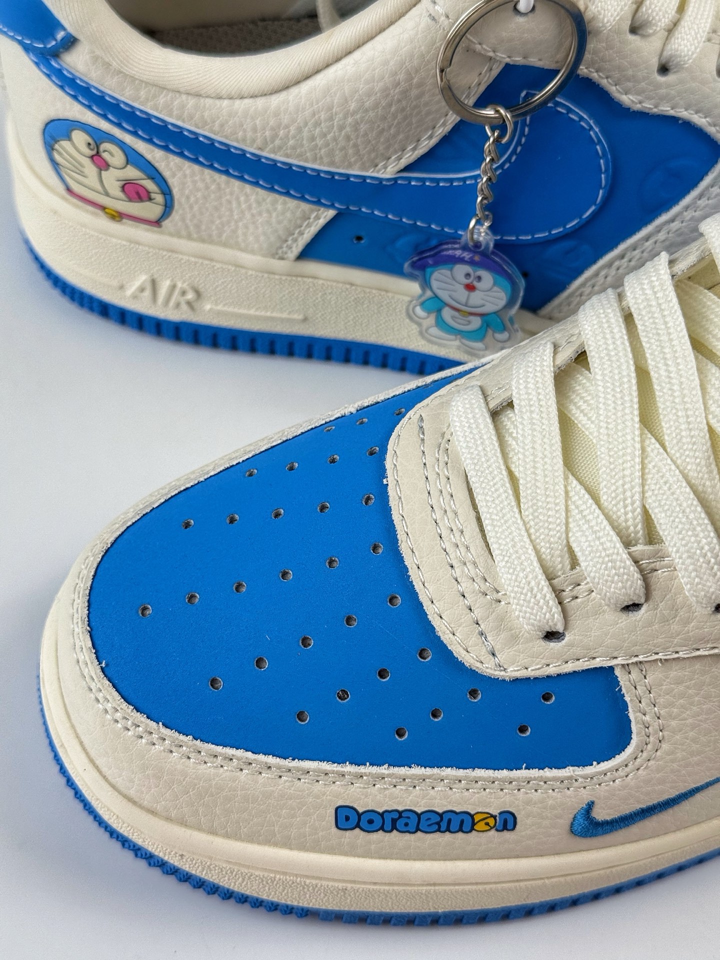 Nike Air Force 1 Low 07 叮当猫小勾 KK1988-089-莆田鞋,莆田鞋货源,高仿鞋,高仿鞋货源,安福档口,莆田高仿鞋,莆田鞋批发,高仿鞋批发,莆田高仿运动鞋,高仿运动鞋,莆田运动鞋 Nike Air Force 1 Low 07 叮当猫小勾 KK1988-089