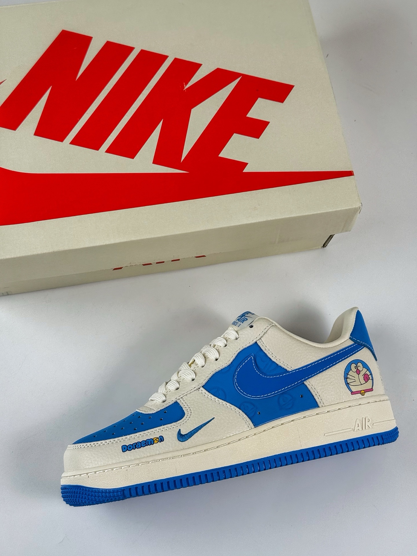 Nike Air Force 1 Low 07 叮当猫小勾 KK1988-089-莆田鞋,莆田鞋货源,高仿鞋,高仿鞋货源,安福档口,莆田高仿鞋,莆田鞋批发,高仿鞋批发,莆田高仿运动鞋,高仿运动鞋,莆田运动鞋 Nike Air Force 1 Low 07 叮当猫小勾 KK1988-089