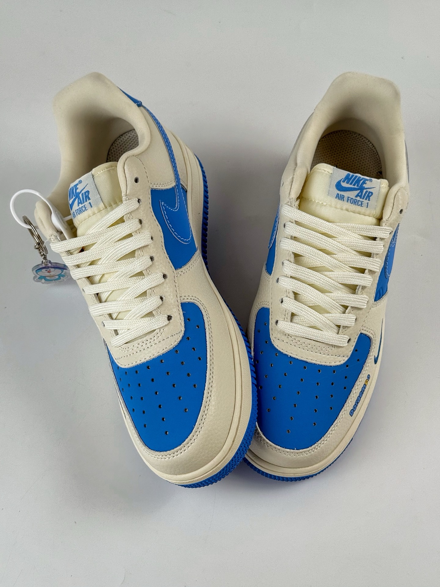 Nike Air Force 1 Low 07 叮当猫小勾 KK1988-089-莆田鞋,莆田鞋货源,高仿鞋,高仿鞋货源,安福档口,莆田高仿鞋,莆田鞋批发,高仿鞋批发,莆田高仿运动鞋,高仿运动鞋,莆田运动鞋 Nike Air Force 1 Low 07 叮当猫小勾 KK1988-089